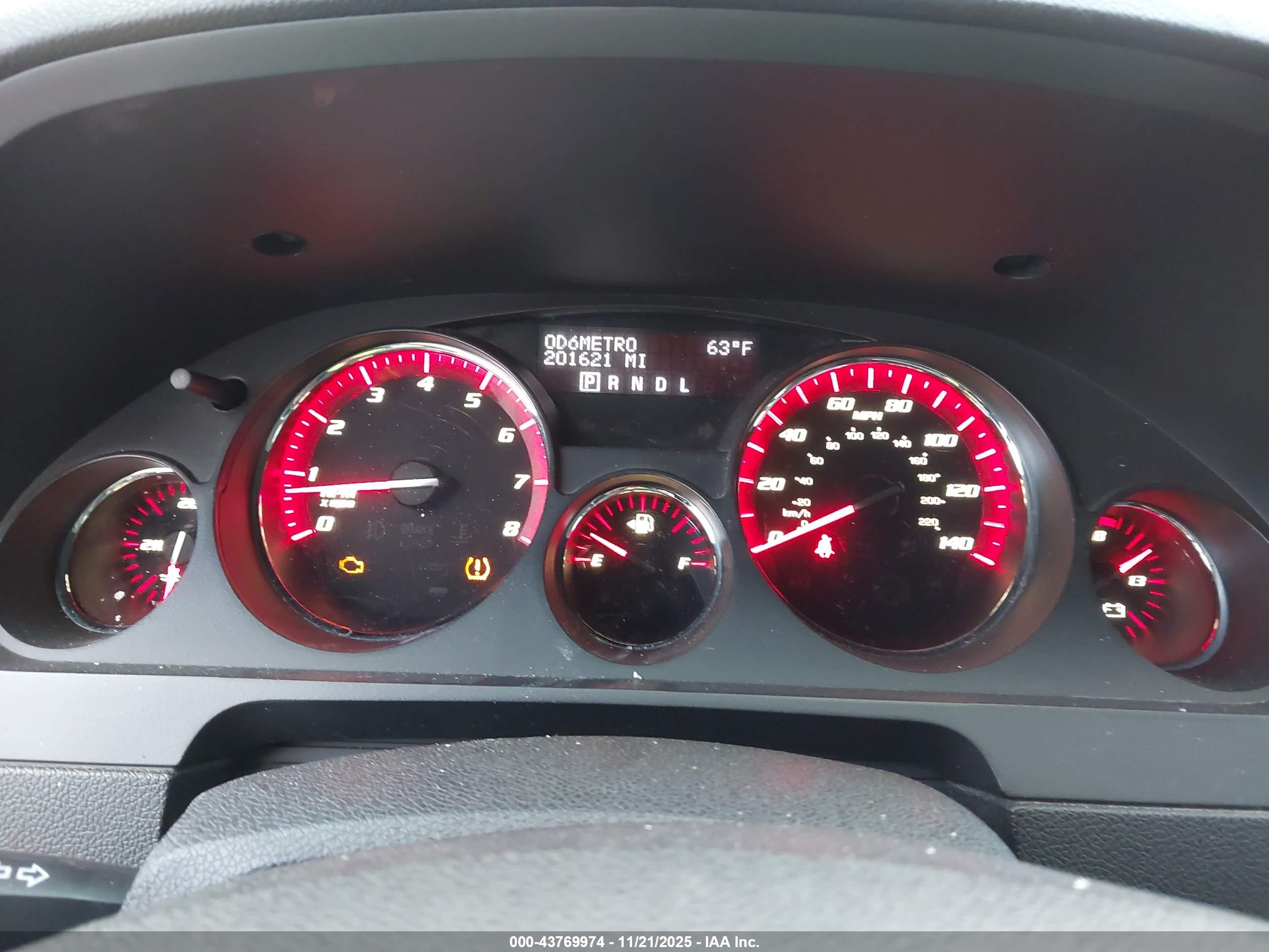 GMC ACADIA image 7