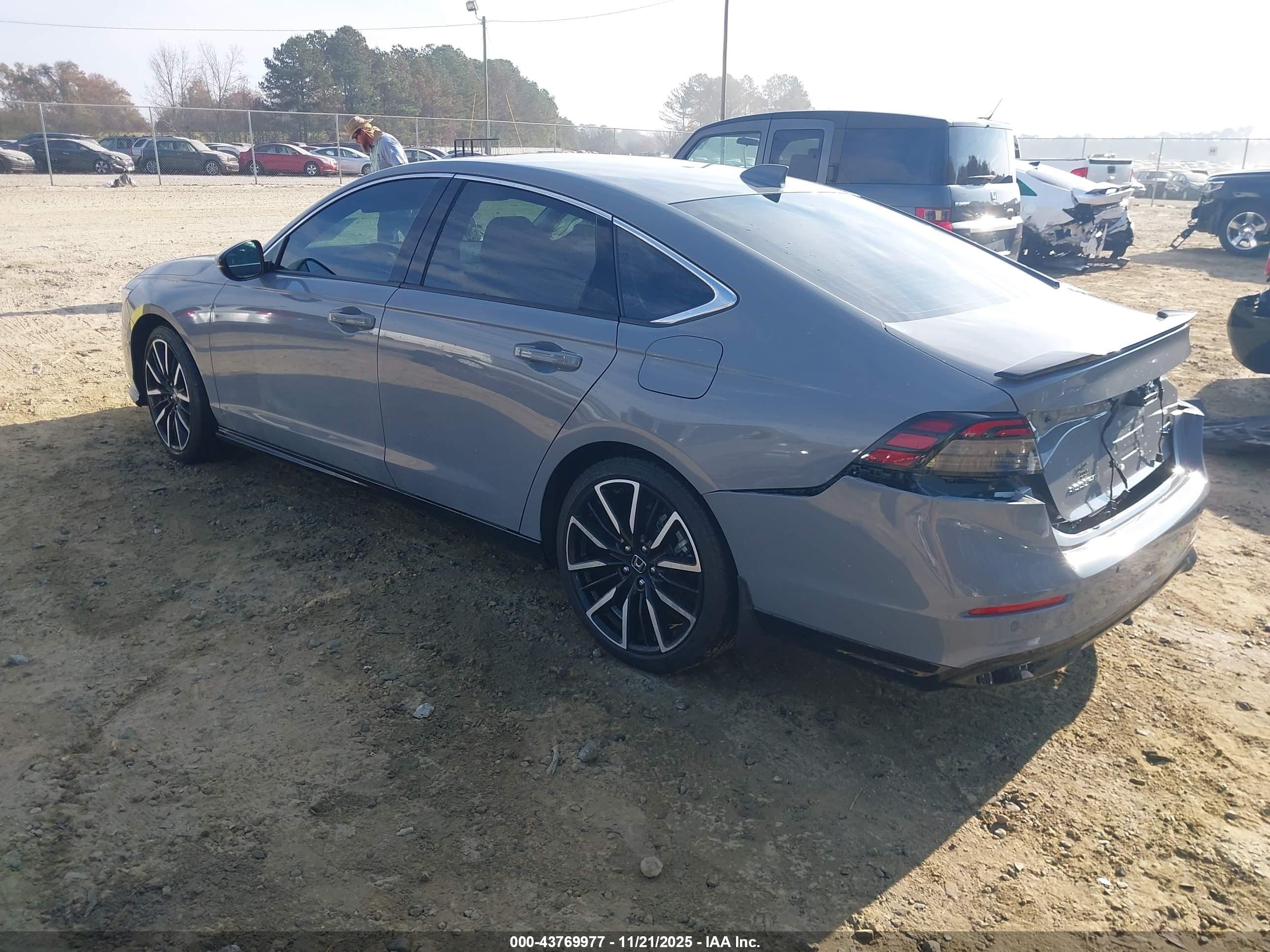 HONDA ACCORD image 3
