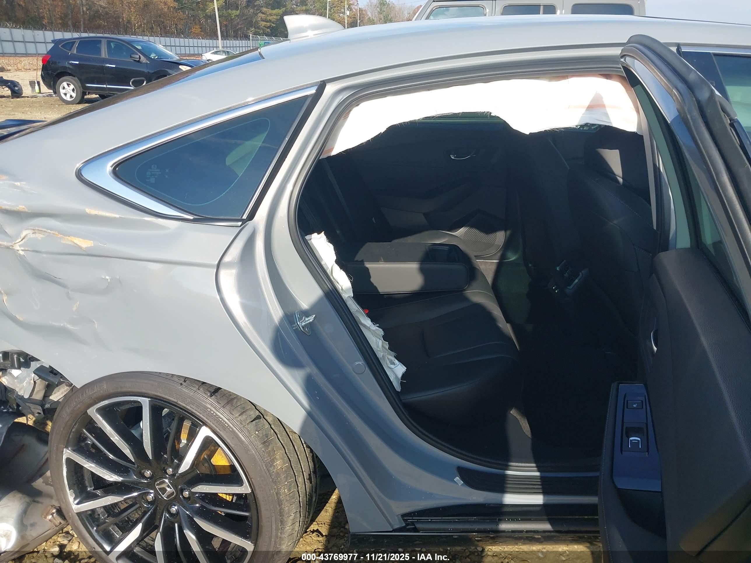 HONDA ACCORD image 8