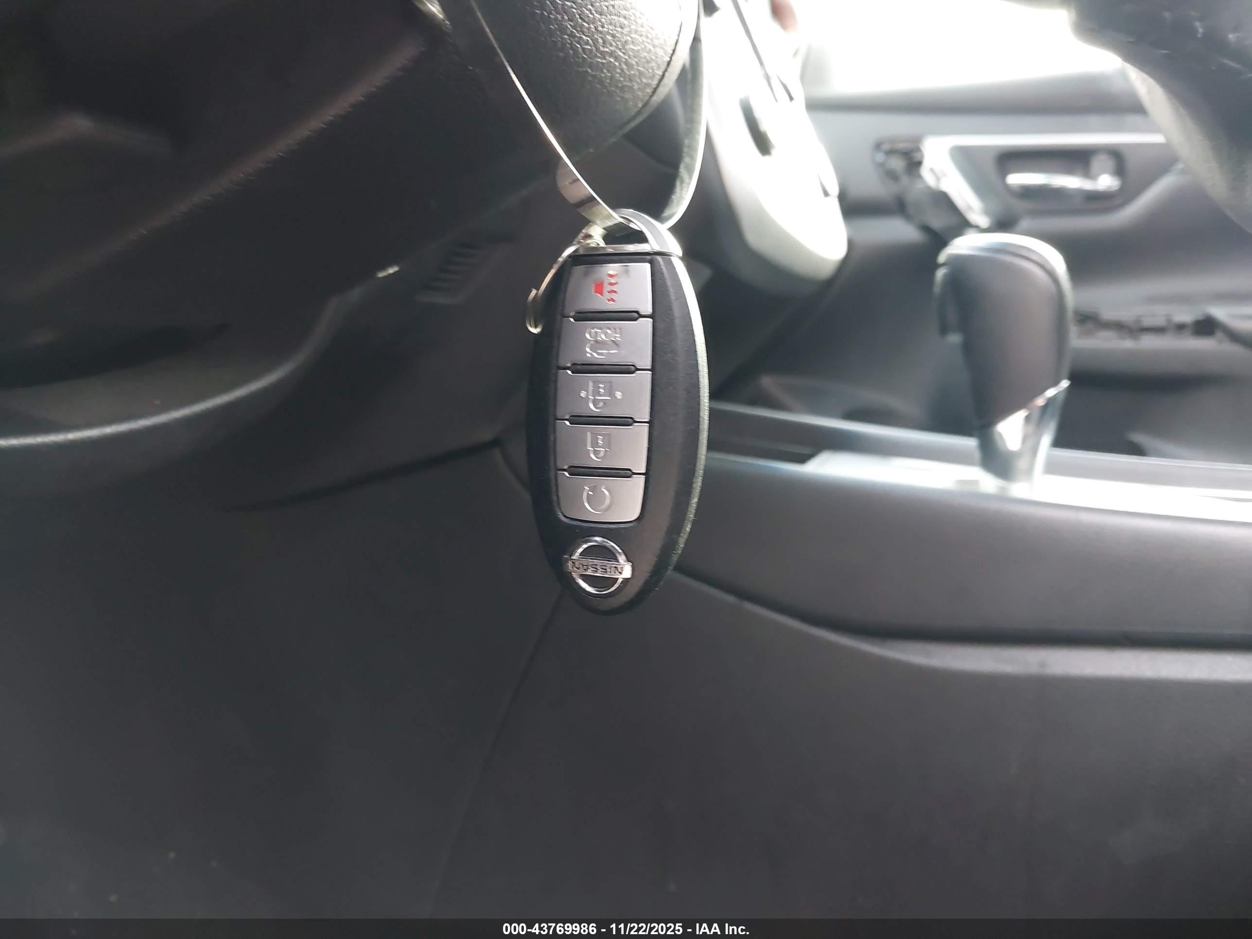 NISSAN ALTIMA image 11