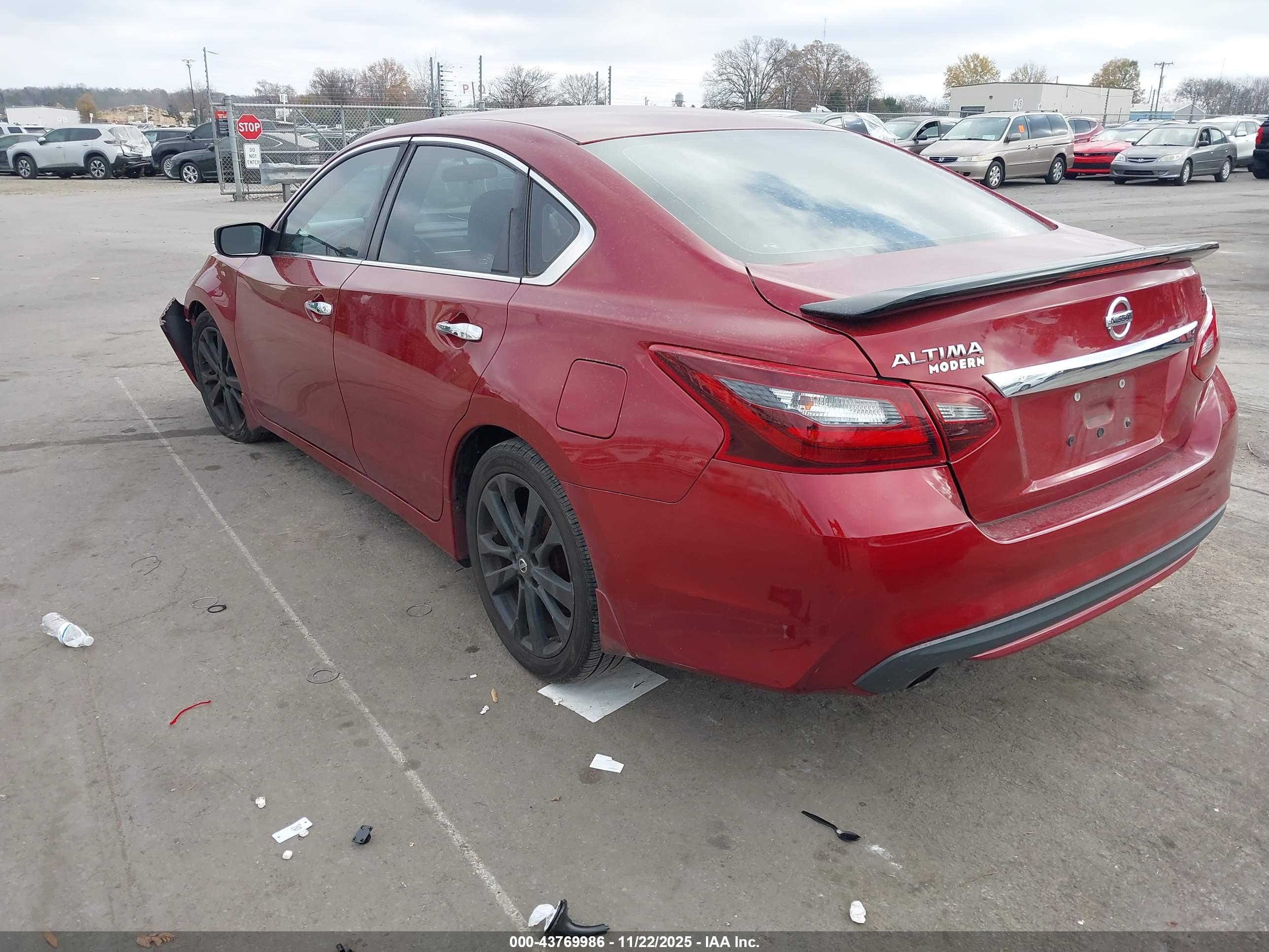 NISSAN ALTIMA image 3