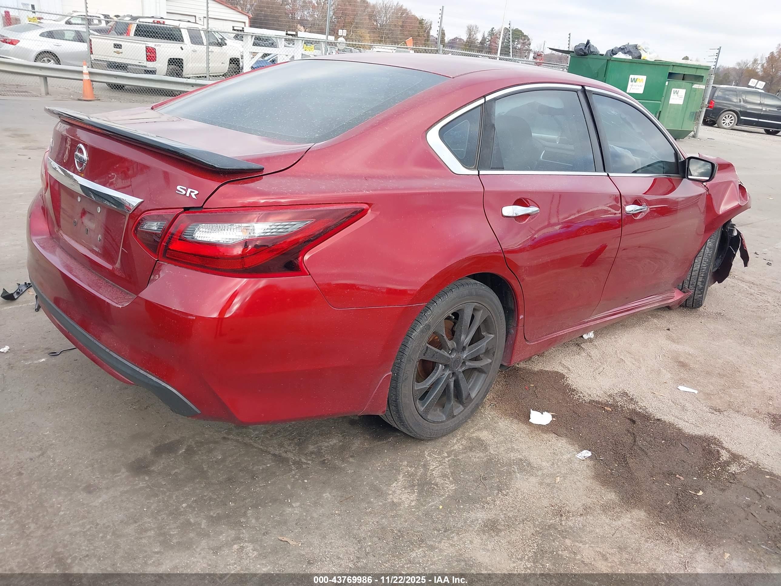 NISSAN ALTIMA image 4
