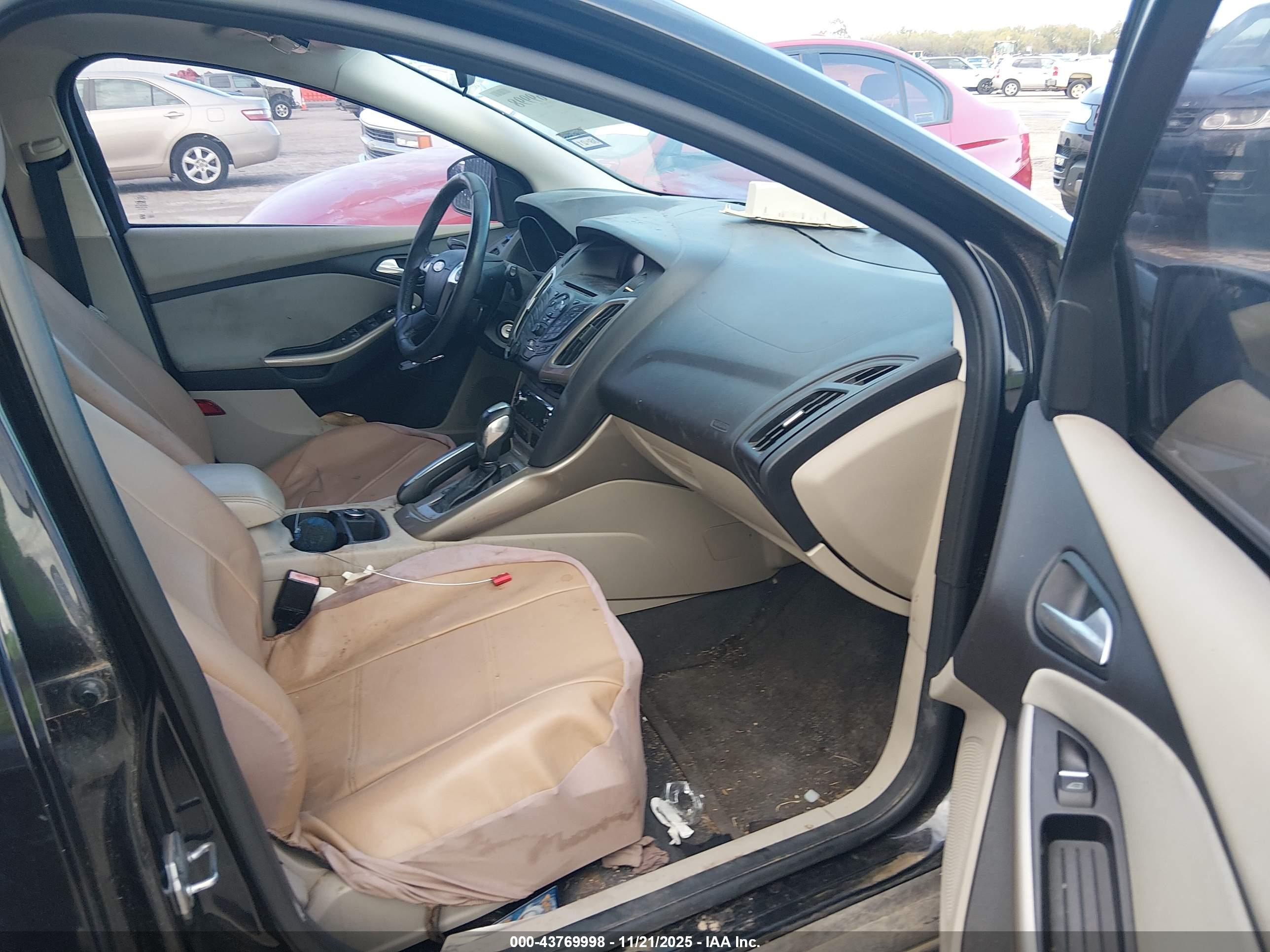 FORD FOCUS image 5