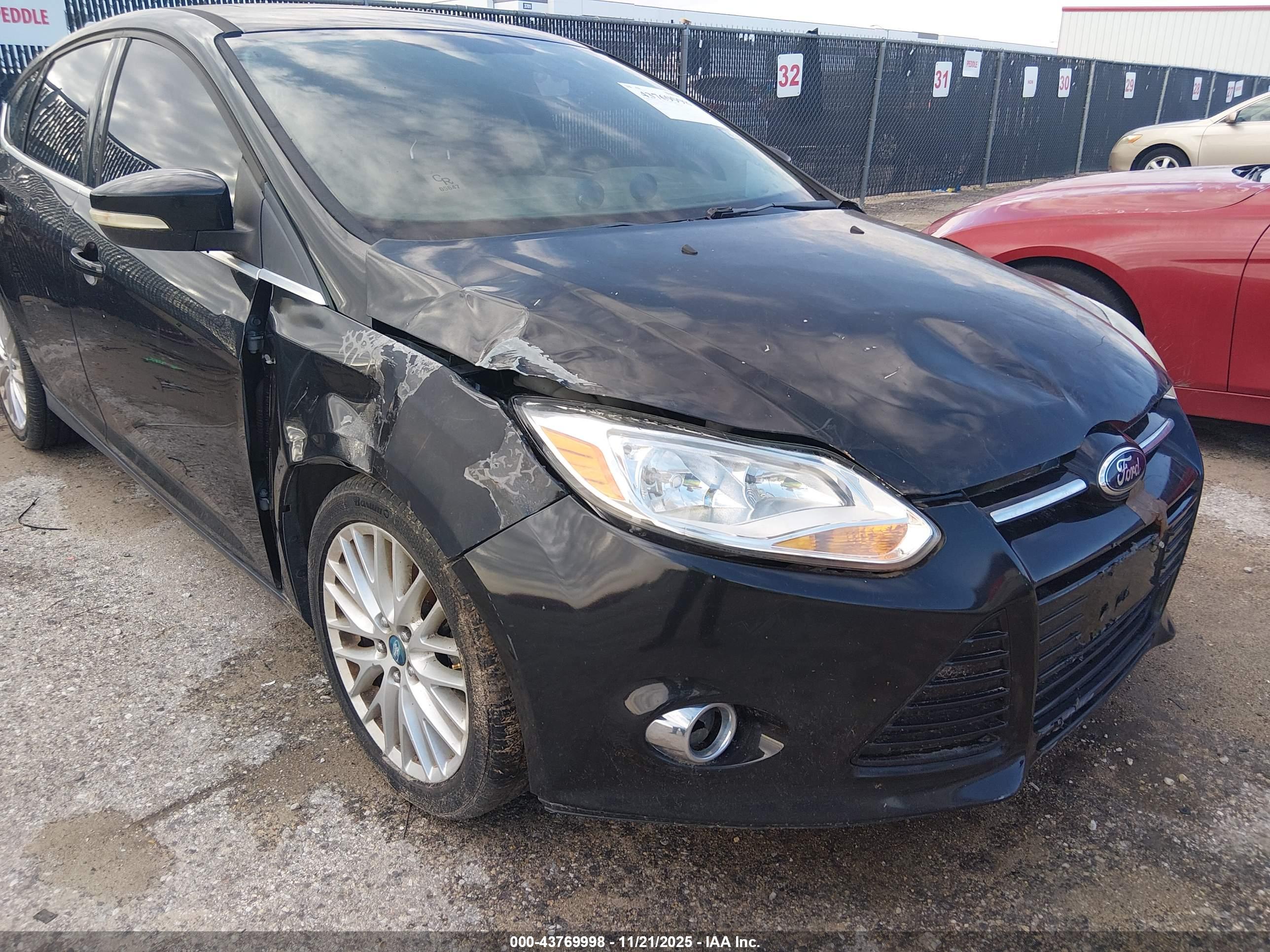 FORD FOCUS image 6