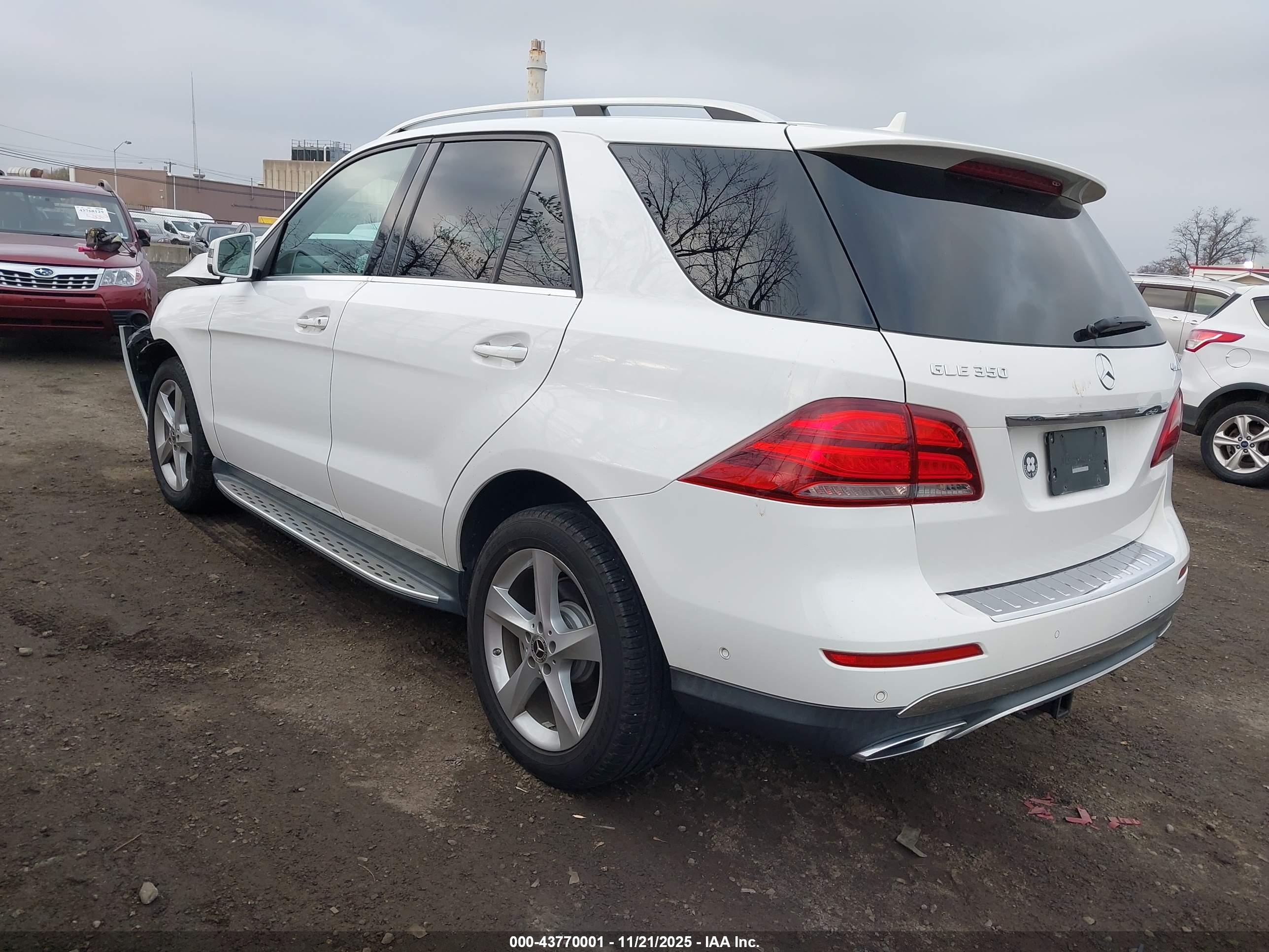 MERCEDES-BENZ GLE image 3