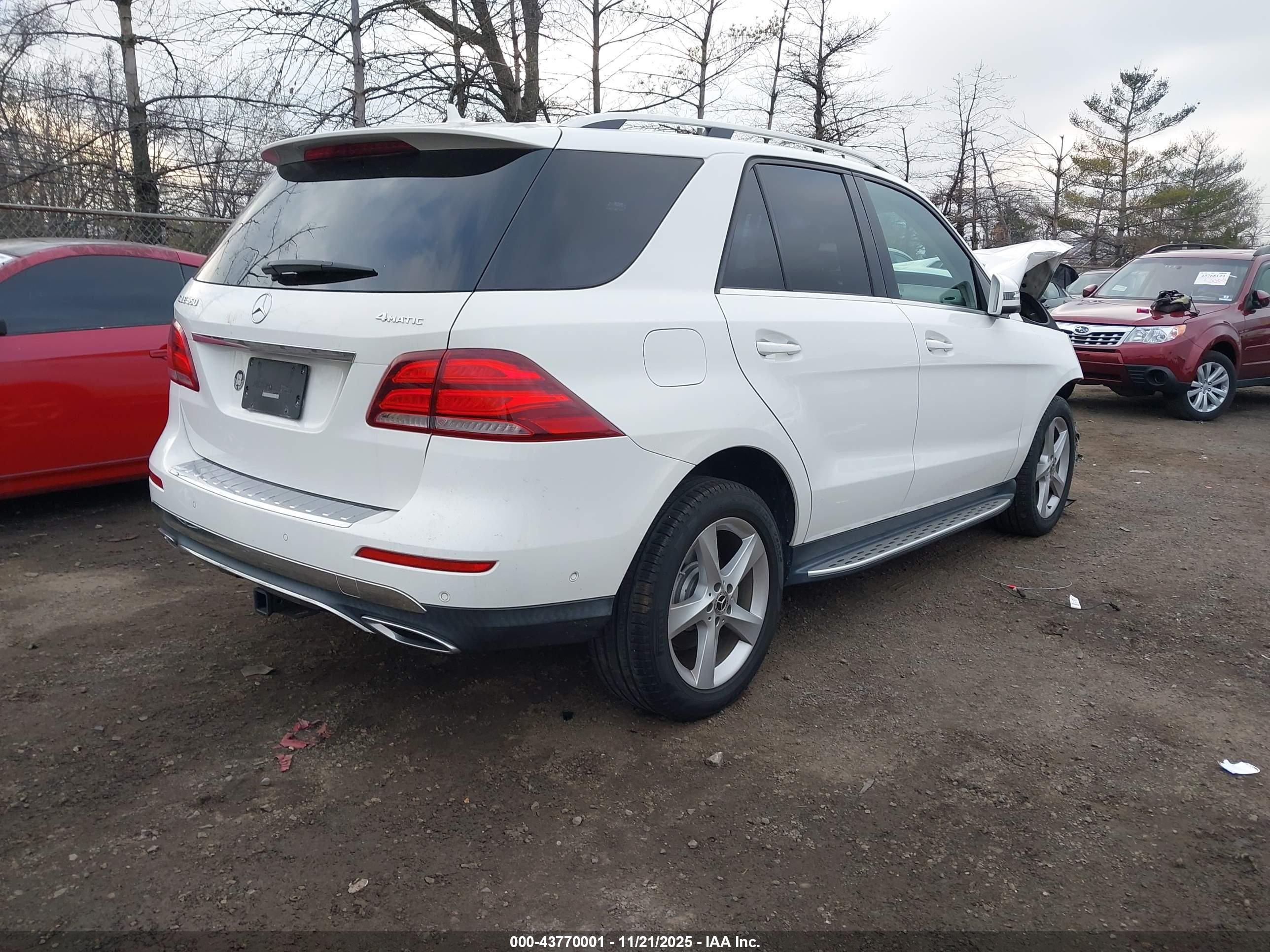 MERCEDES-BENZ GLE image 4