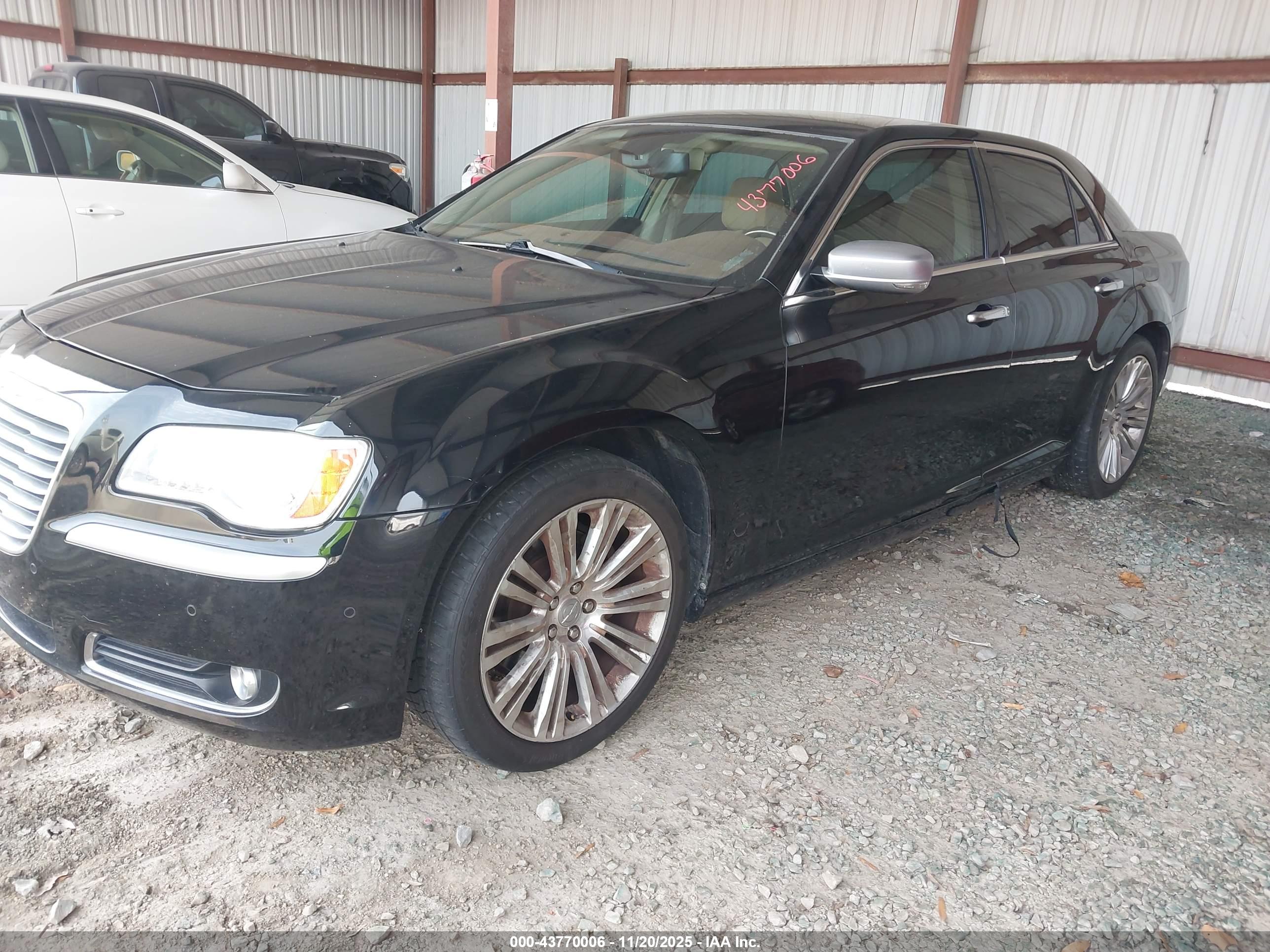 CHRYSLER 300C image 2