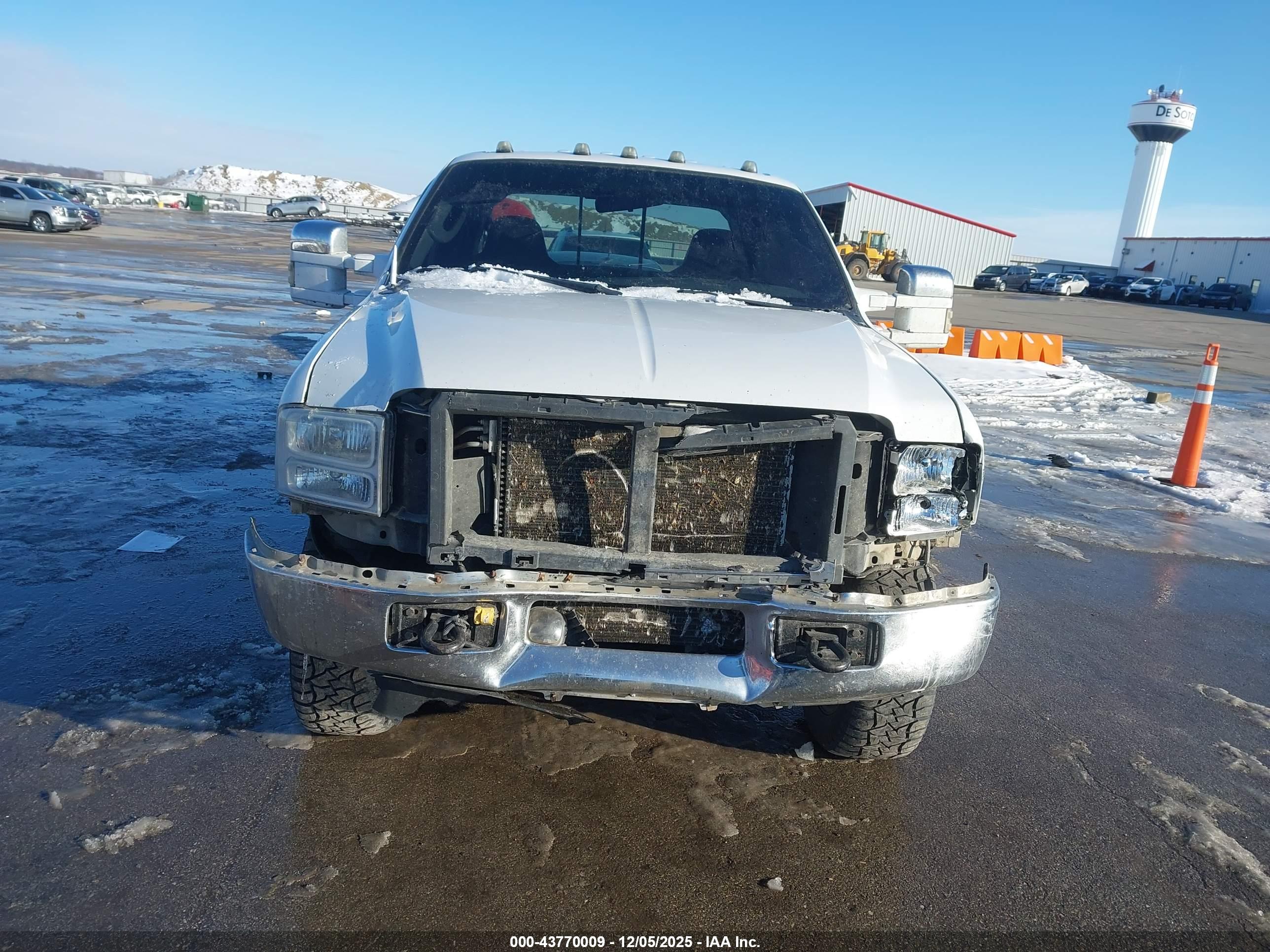 FORD F-250 image 6