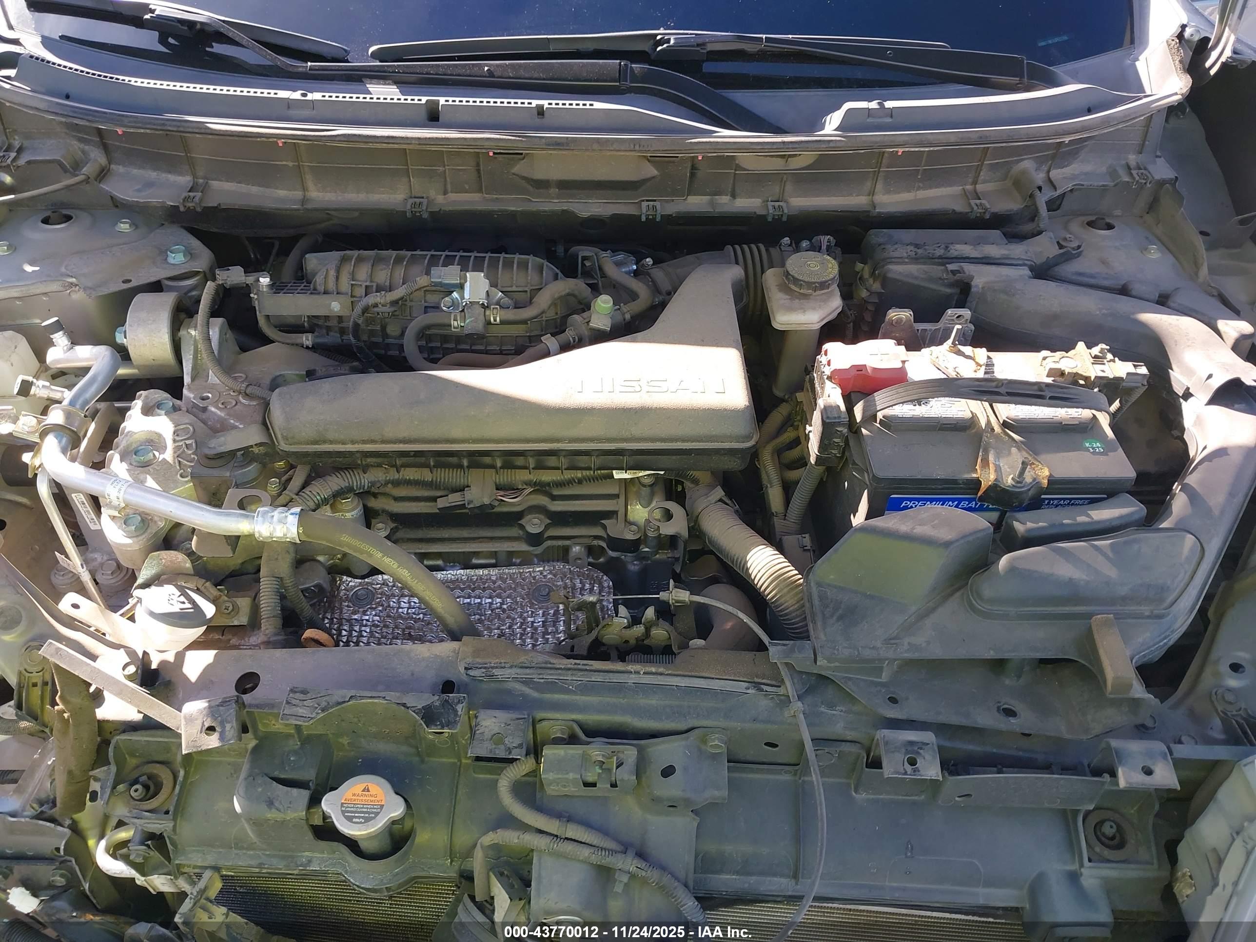NISSAN ROGUE image 10