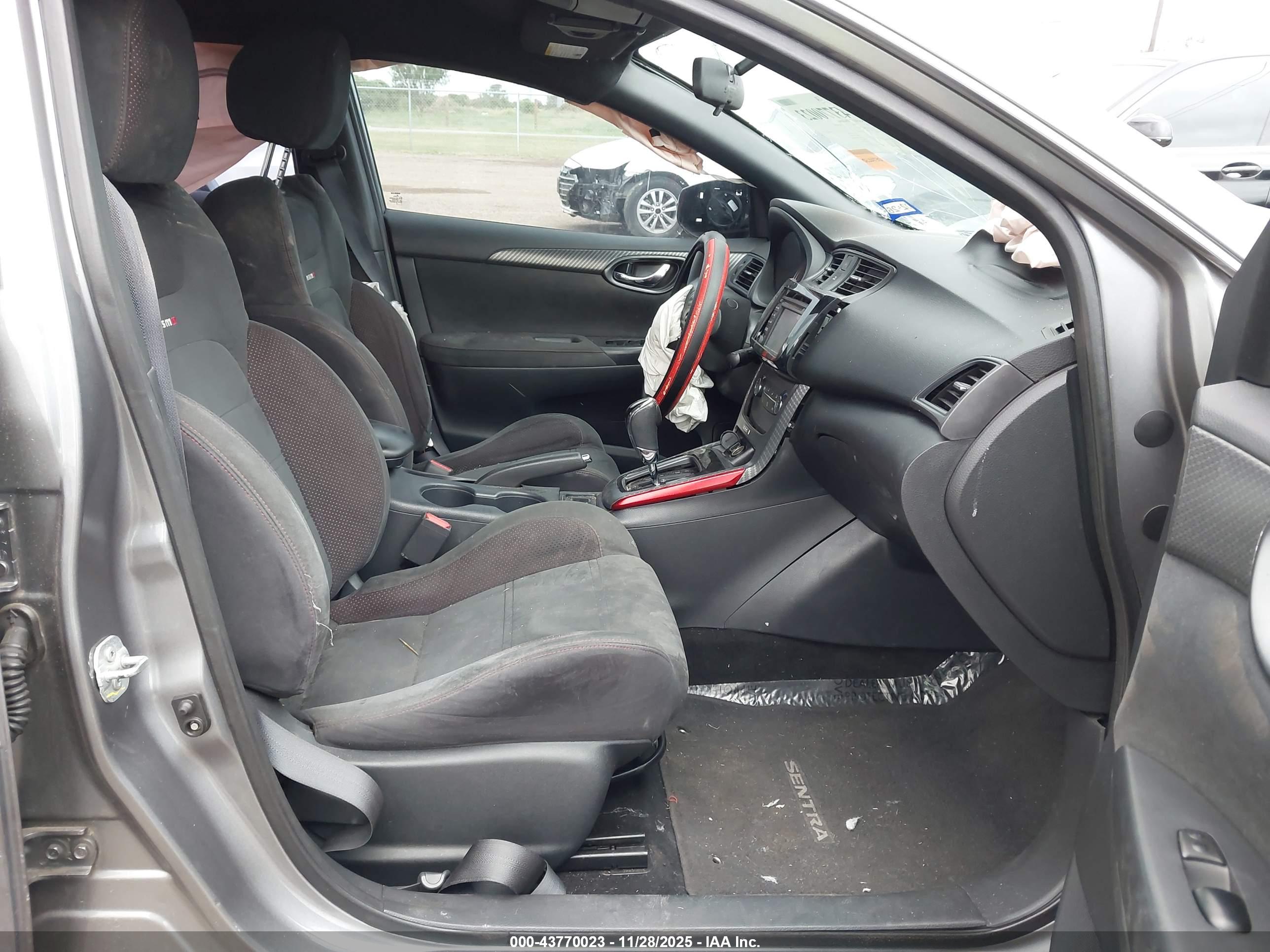 NISSAN SENTRA image 5