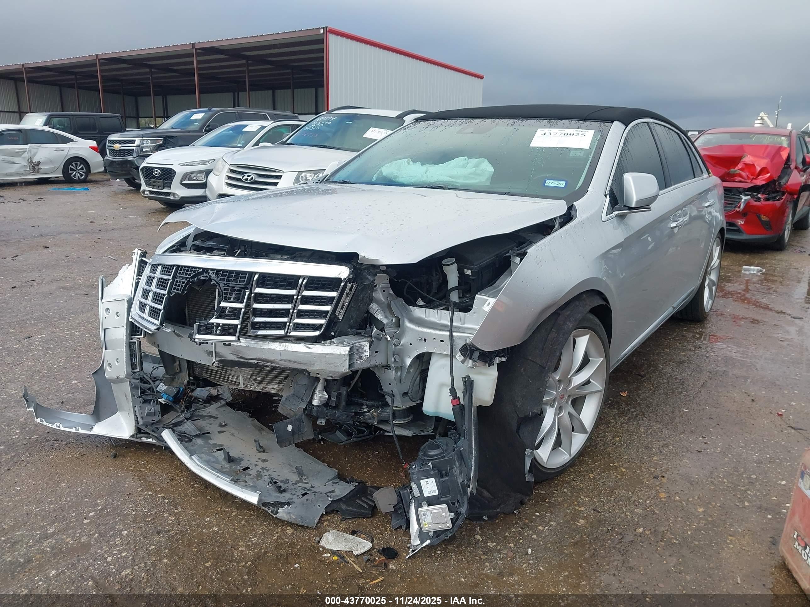 CADILLAC XTS image 6