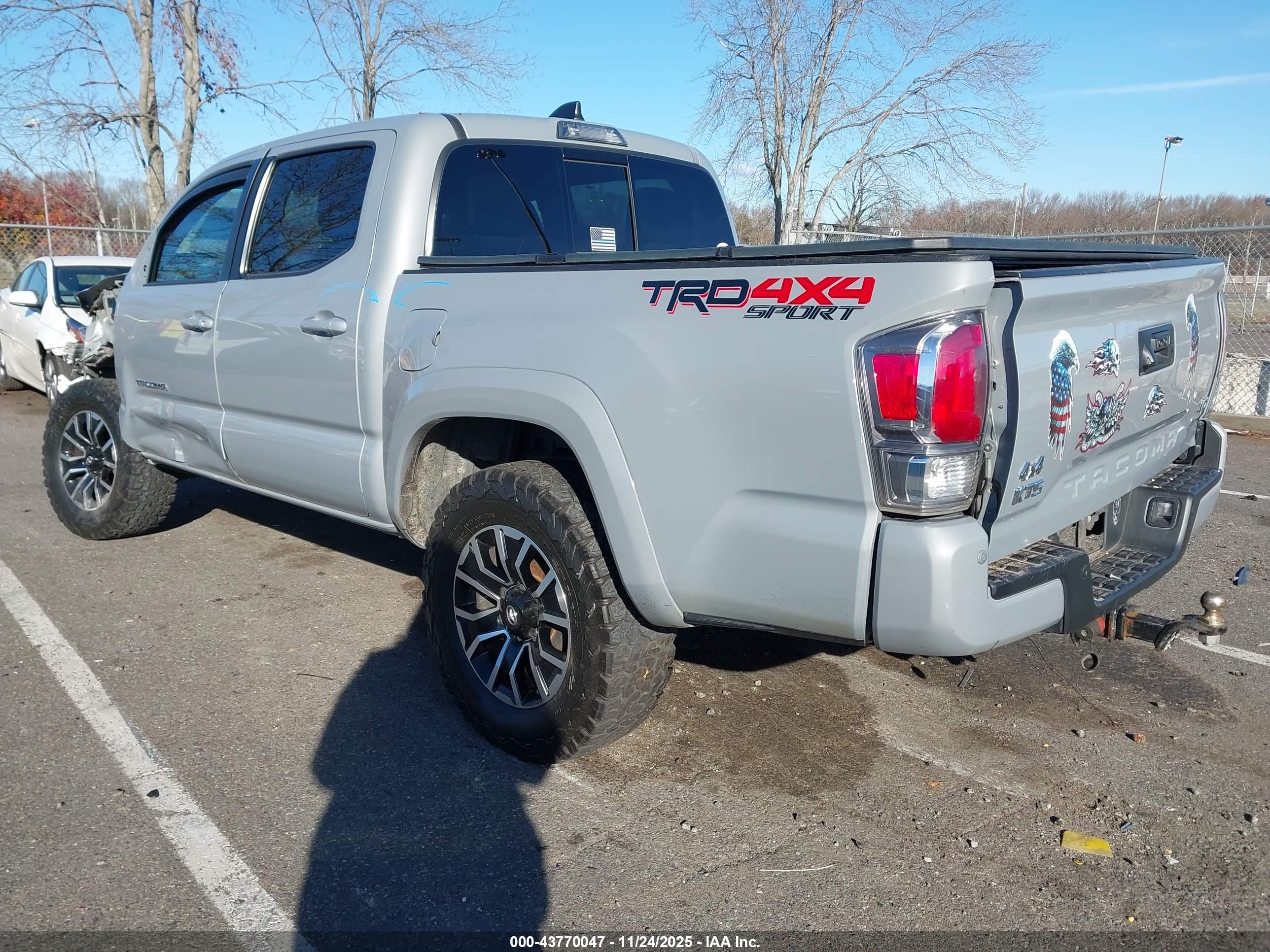 TOYOTA TACOMA image 3