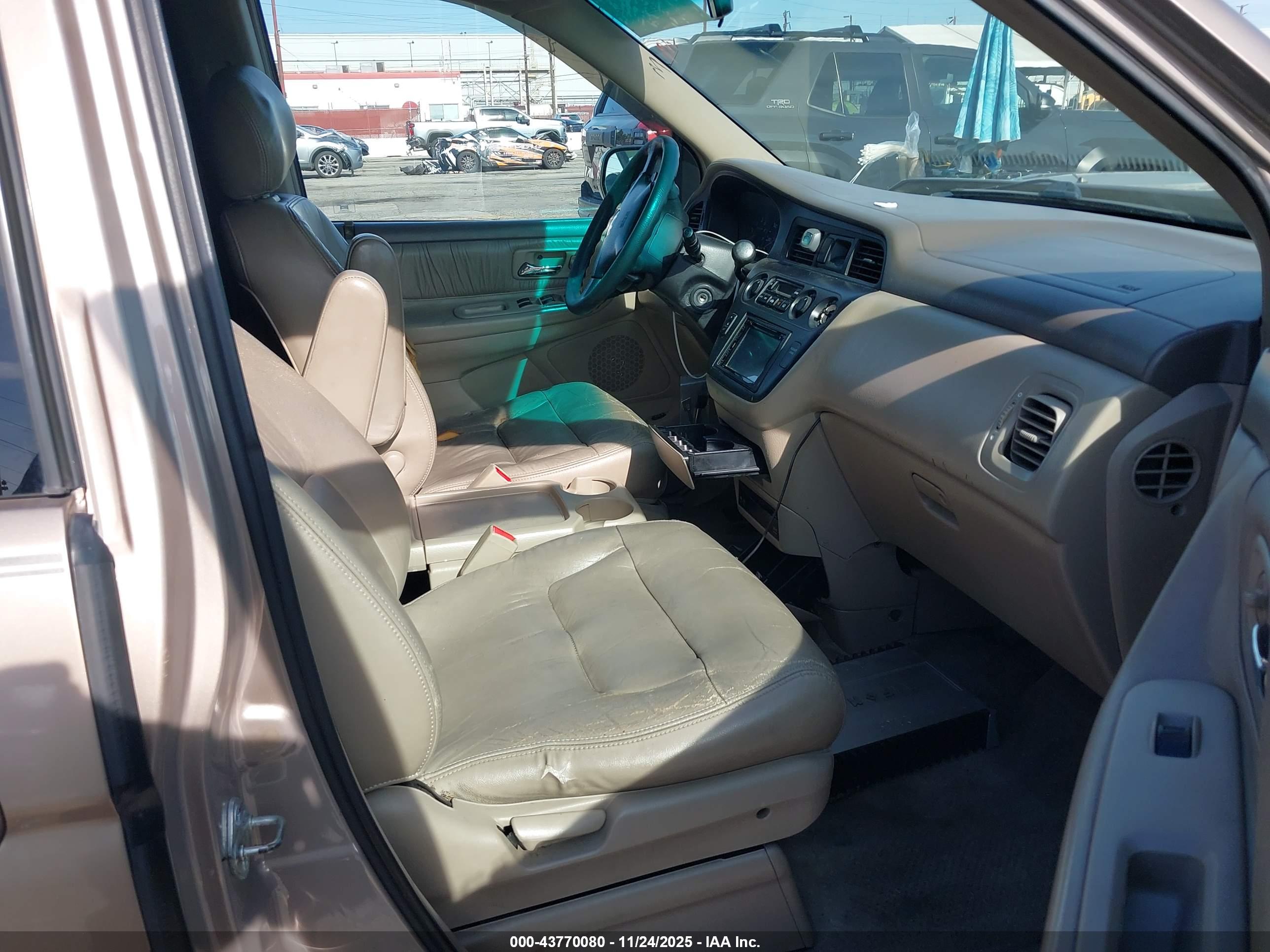 HONDA ODYSSEY image 5
