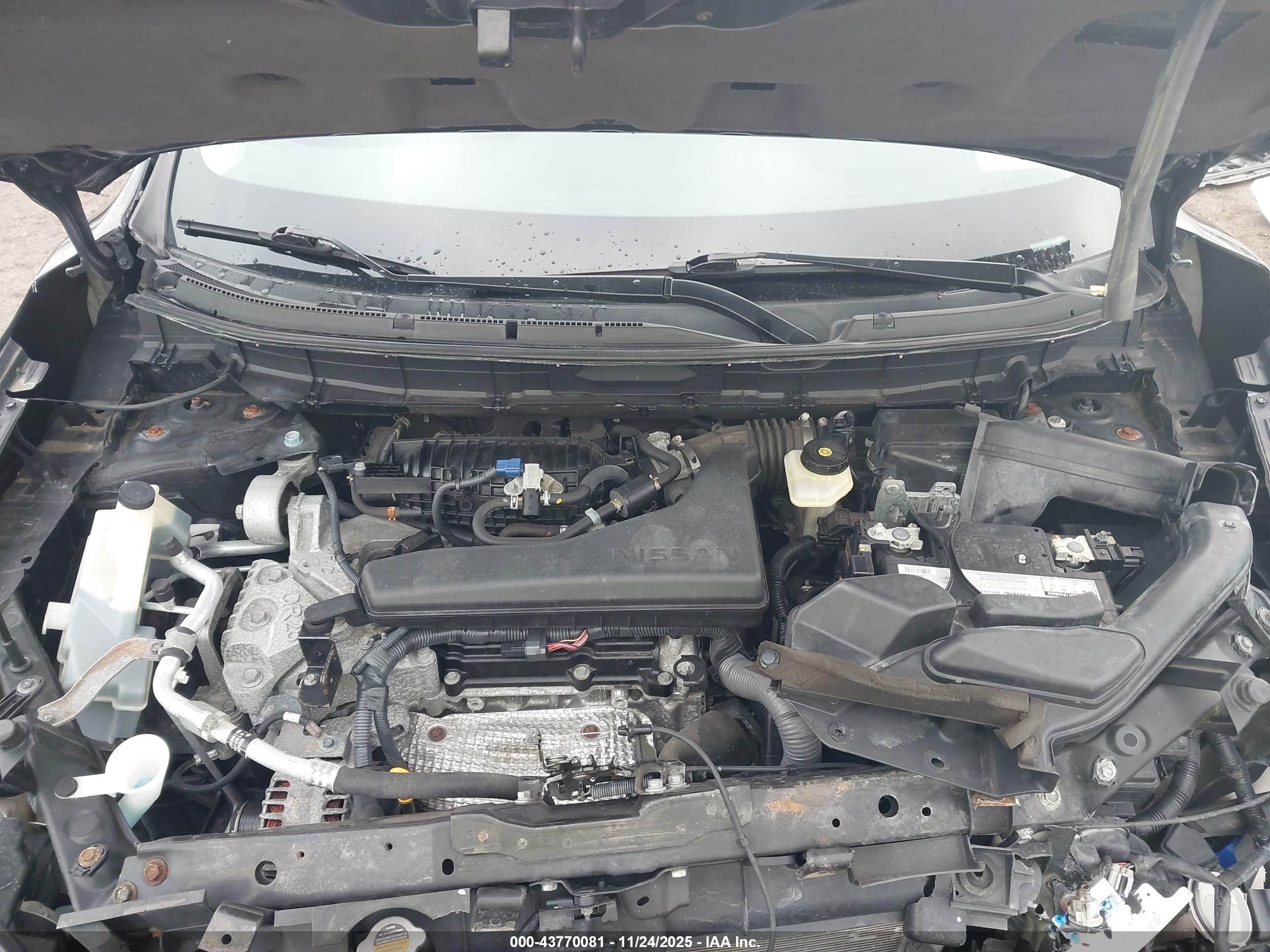 NISSAN ROGUE image 10