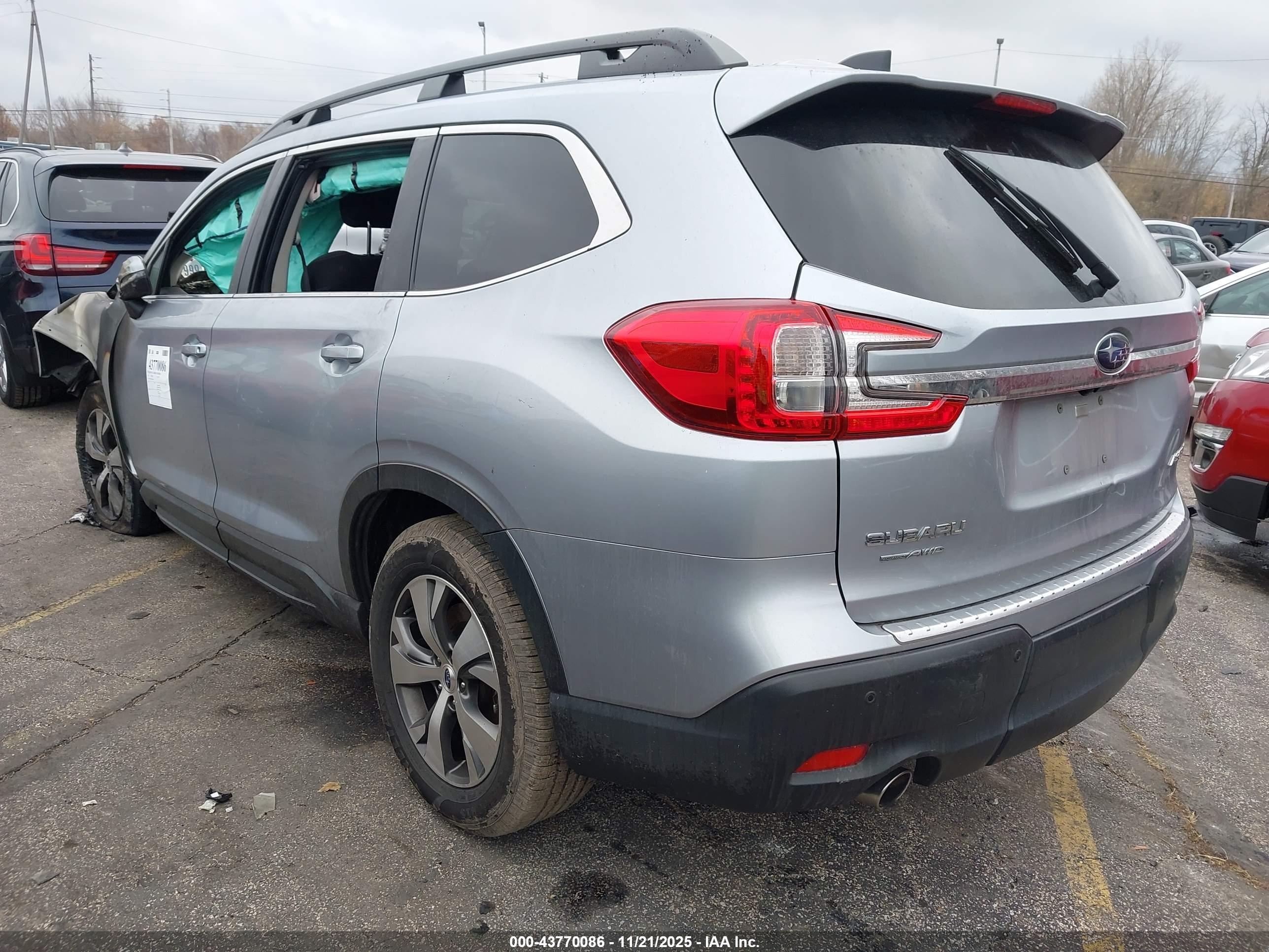 SUBARU ASCENT image 3