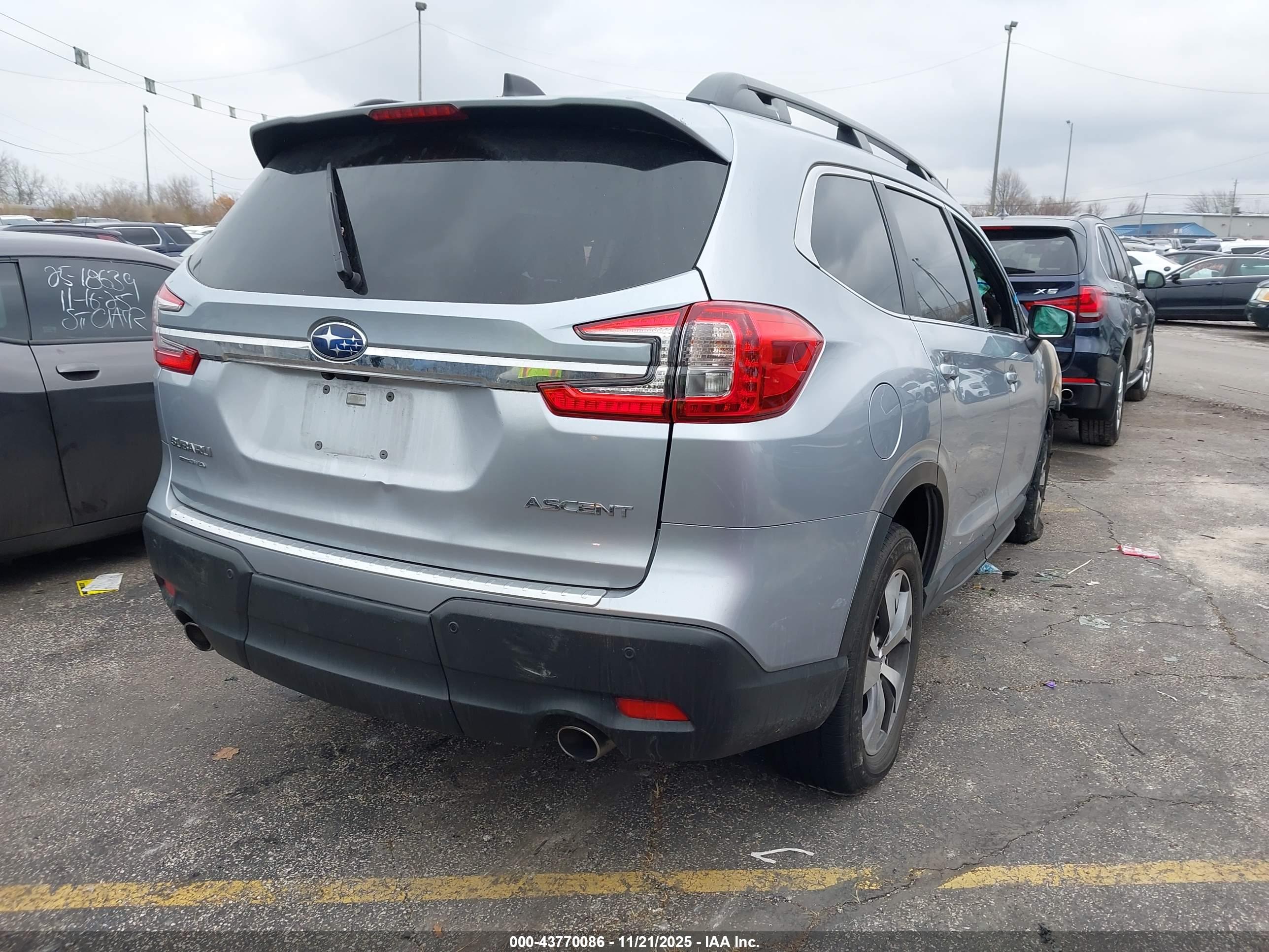 SUBARU ASCENT image 4
