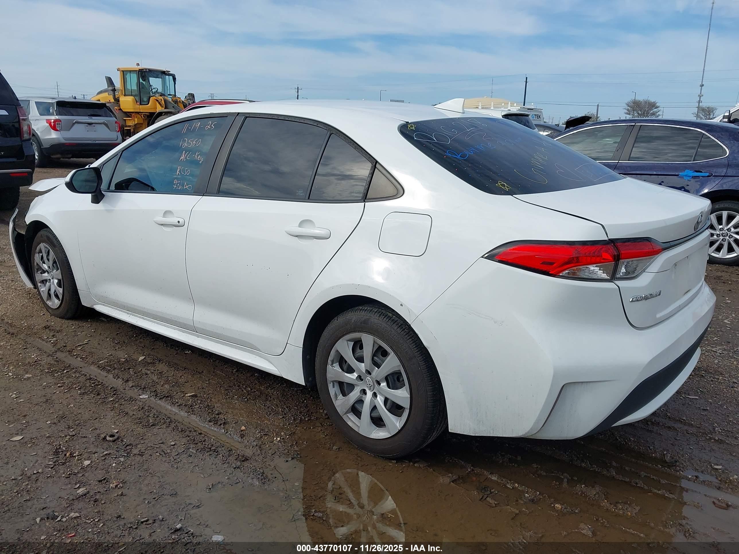 TOYOTA COROLLA image 3
