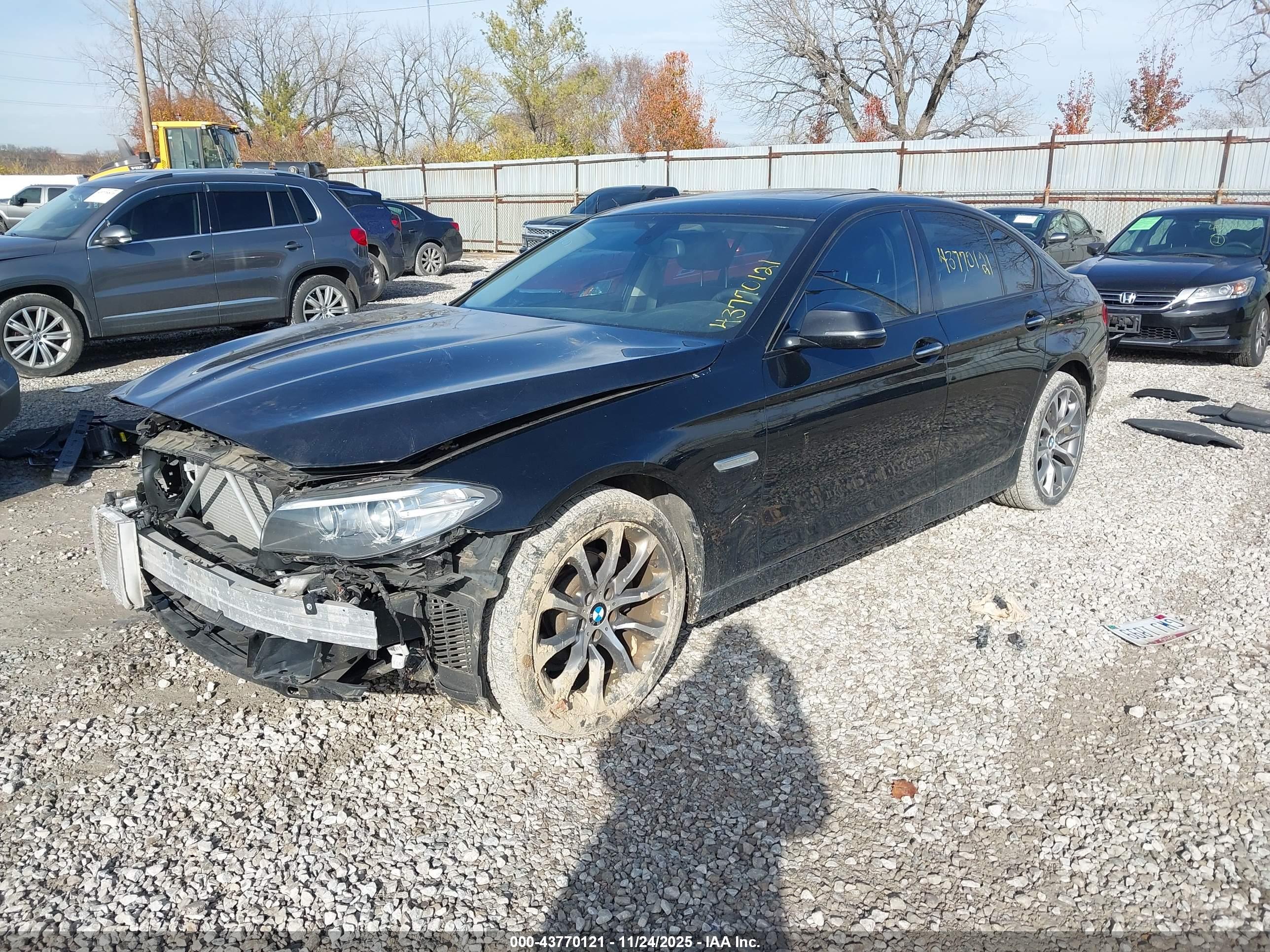 BMW 528I image 2