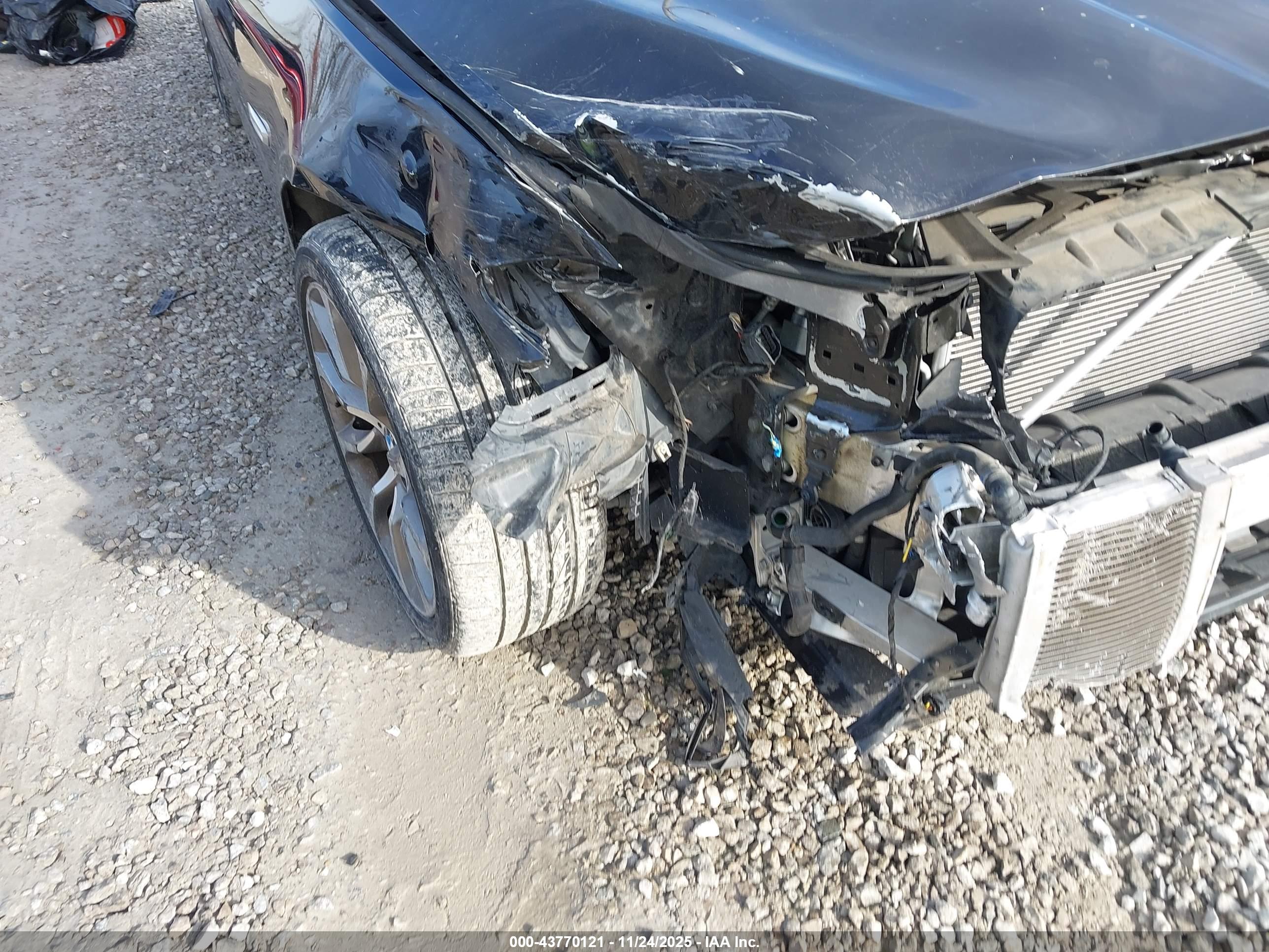 BMW 528I image 6