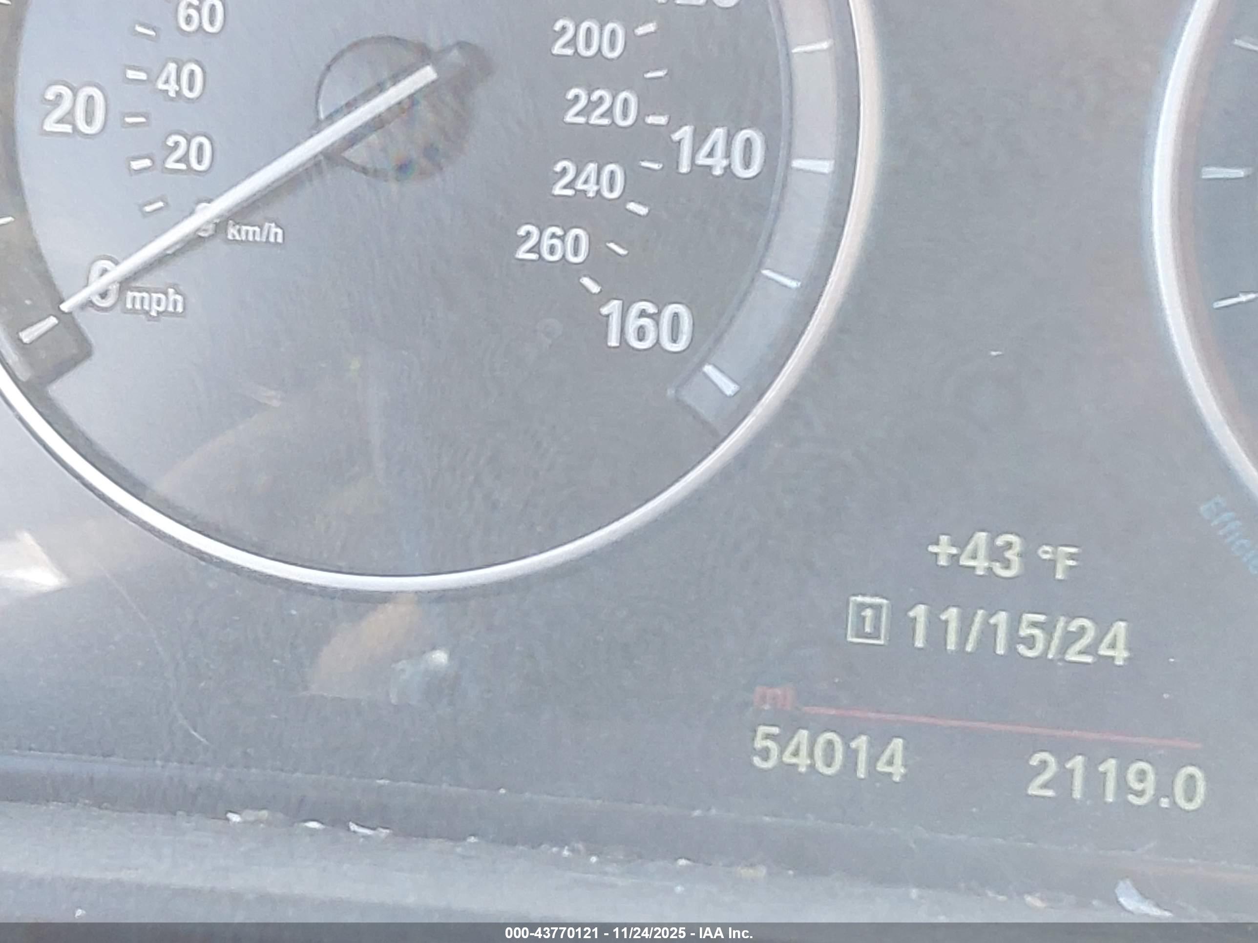 BMW 528I image 7