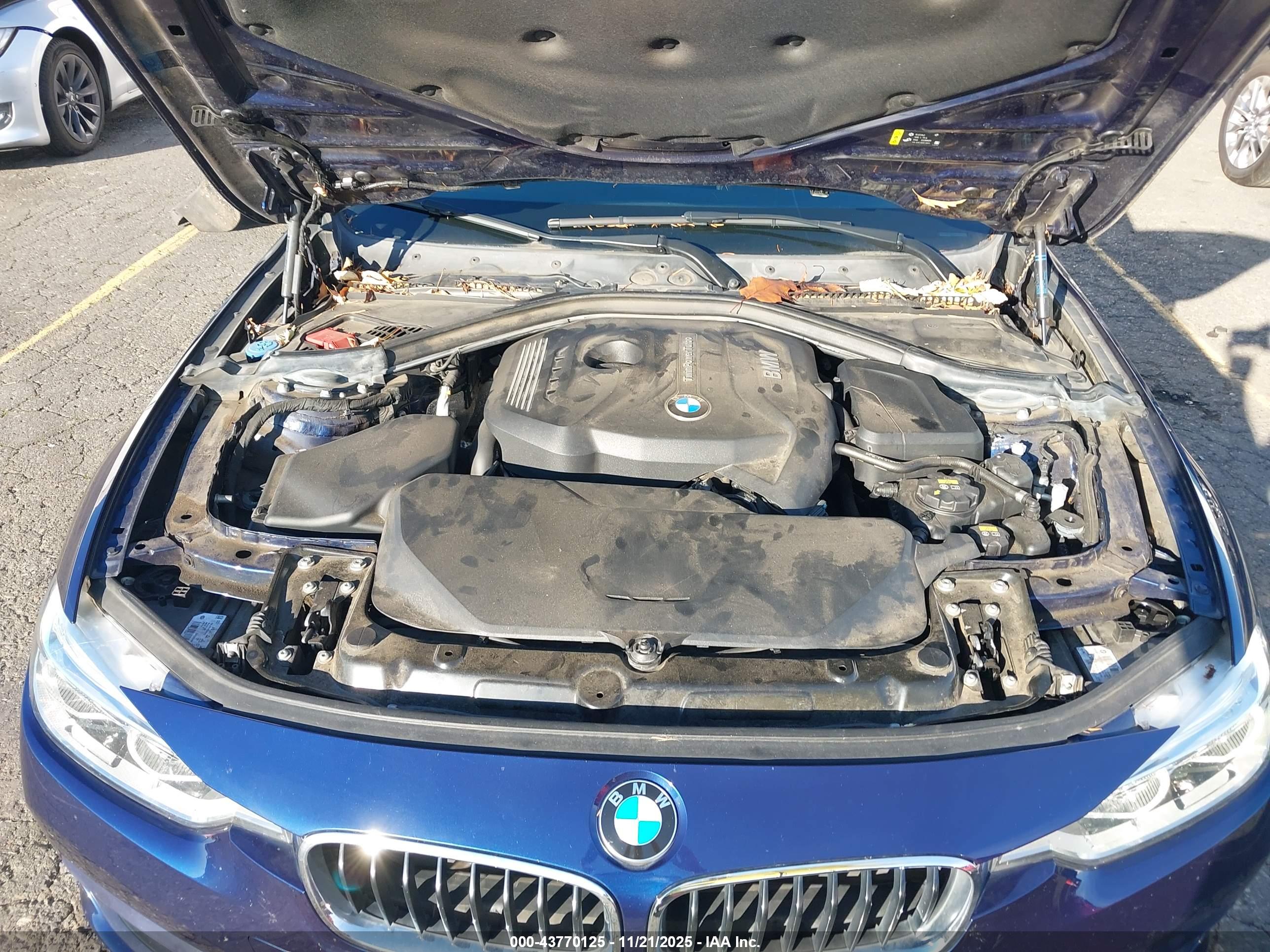 BMW 330I image 10