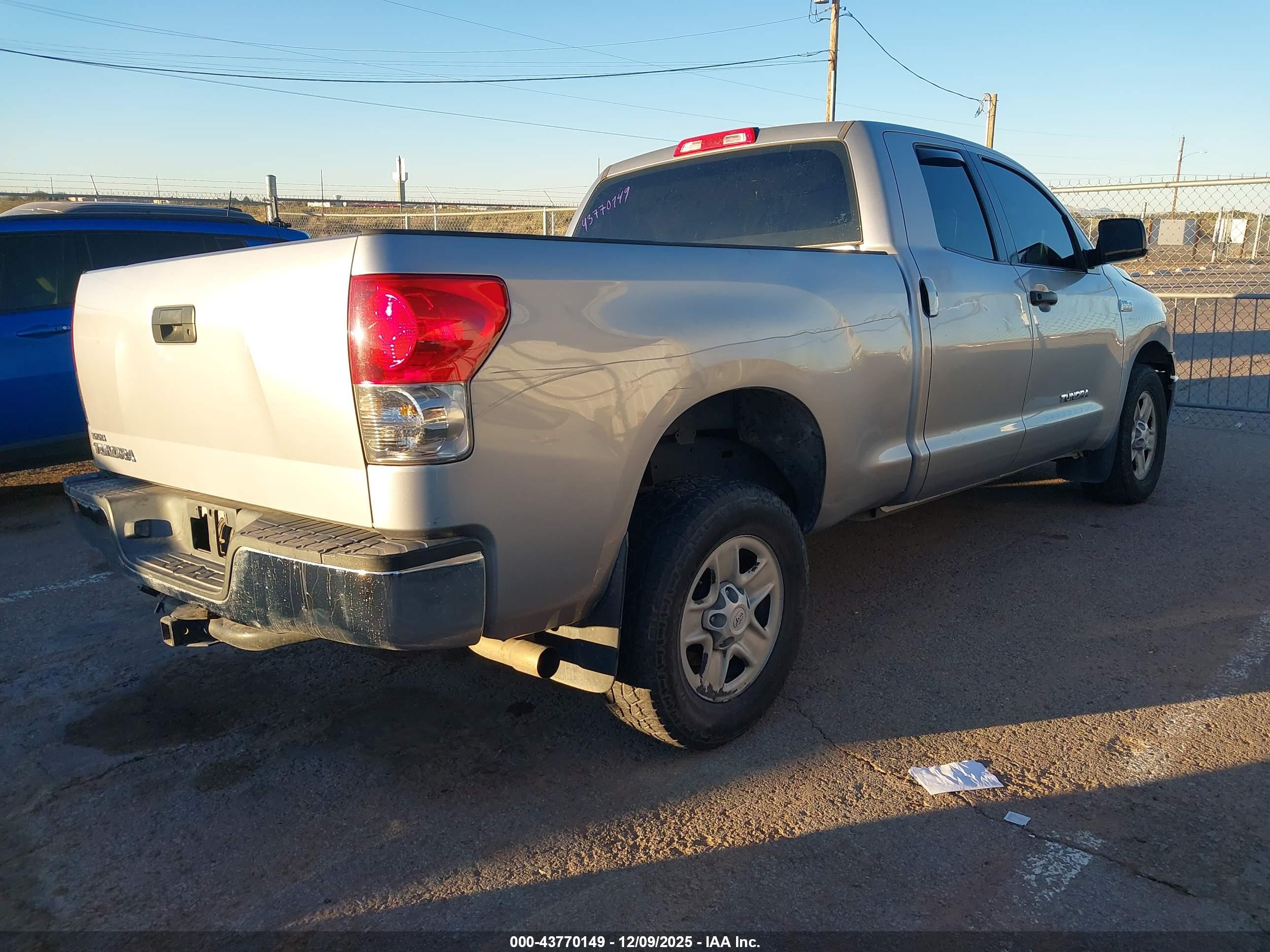 TOYOTA TUNDRA image 4