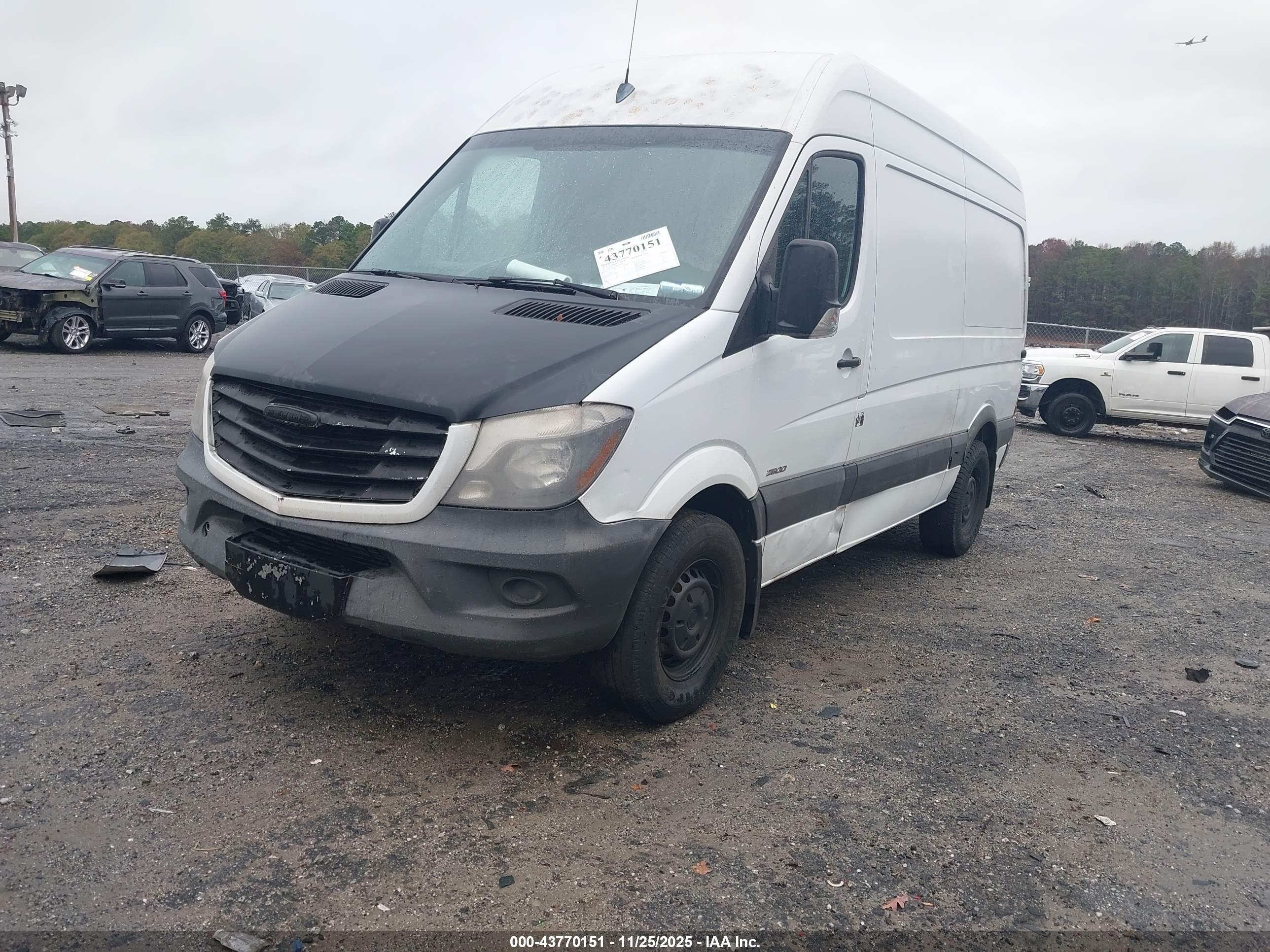FREIGHTLINER SPRINTER image 2