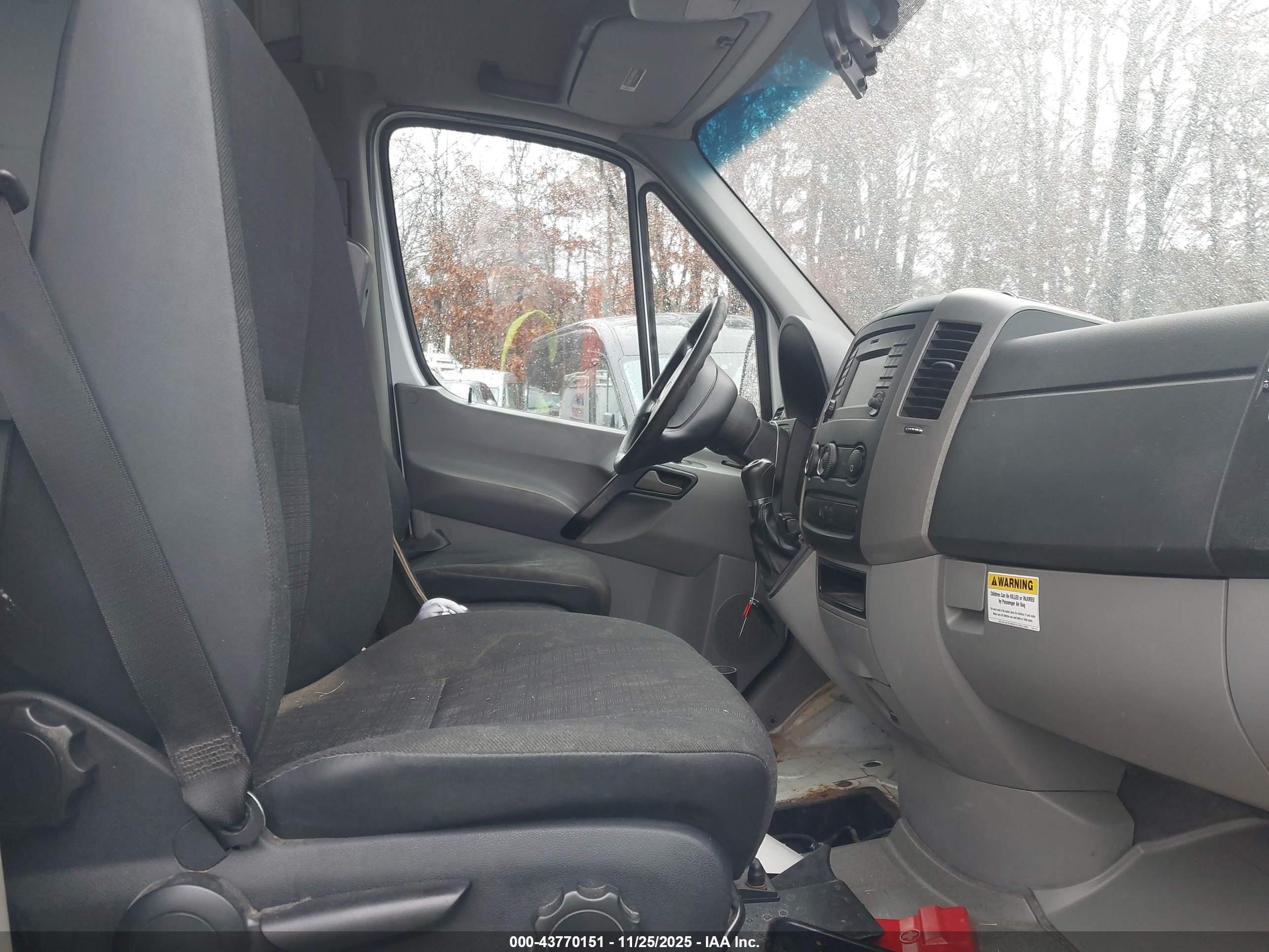 FREIGHTLINER SPRINTER image 5