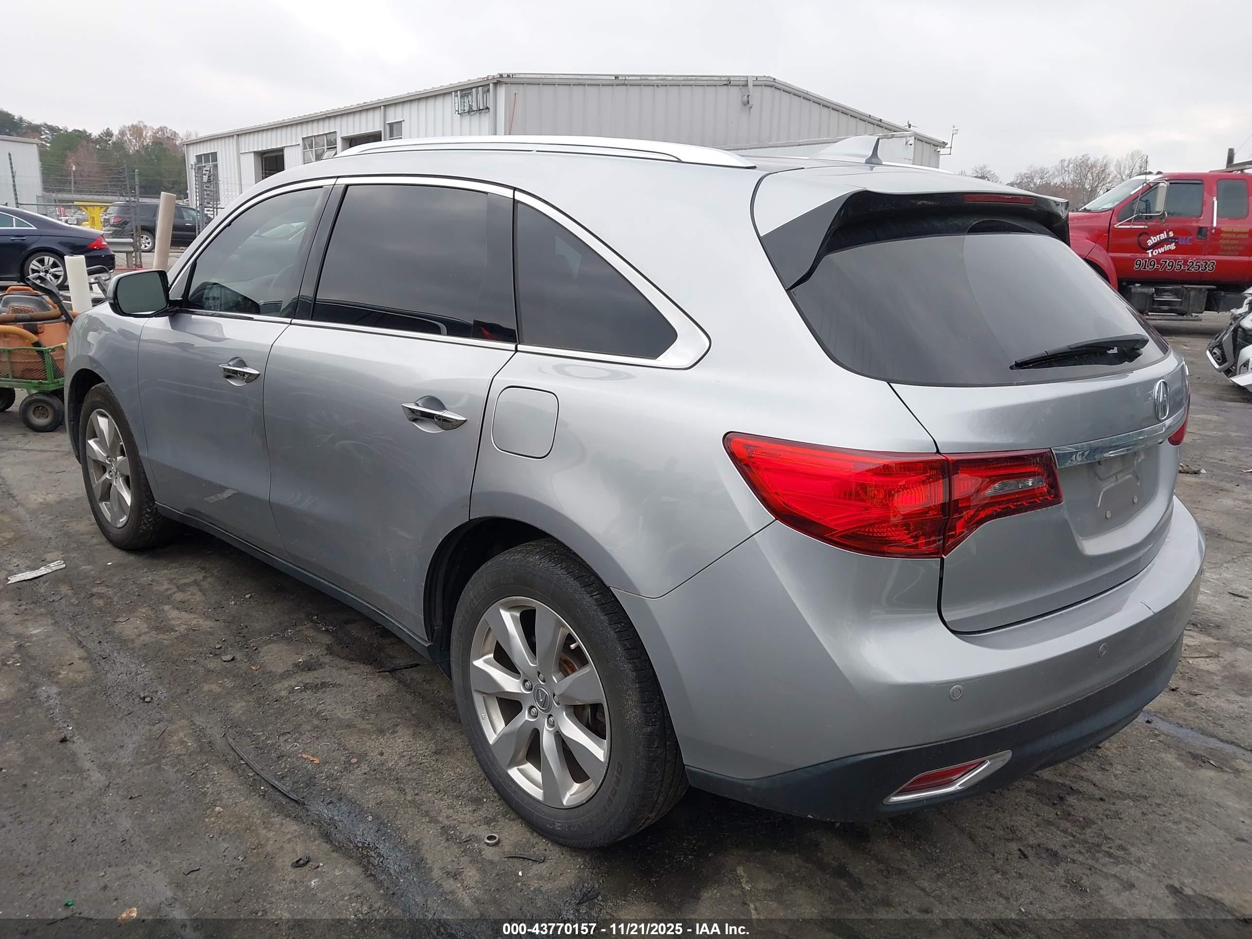 ACURA MDX image 3