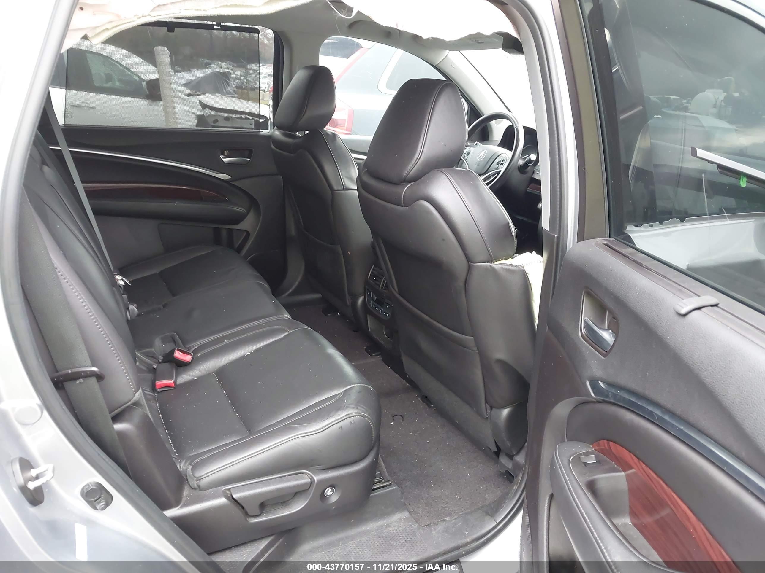 ACURA MDX image 8