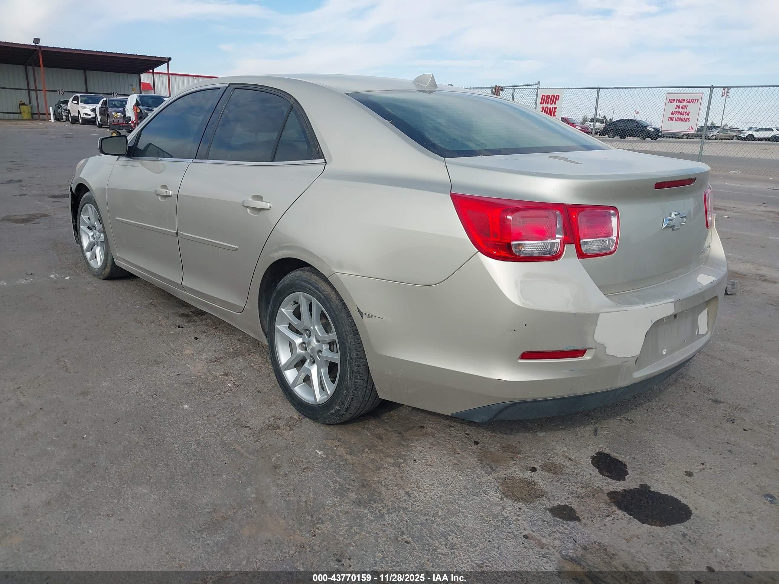 CHEVROLET MALIBU image 3