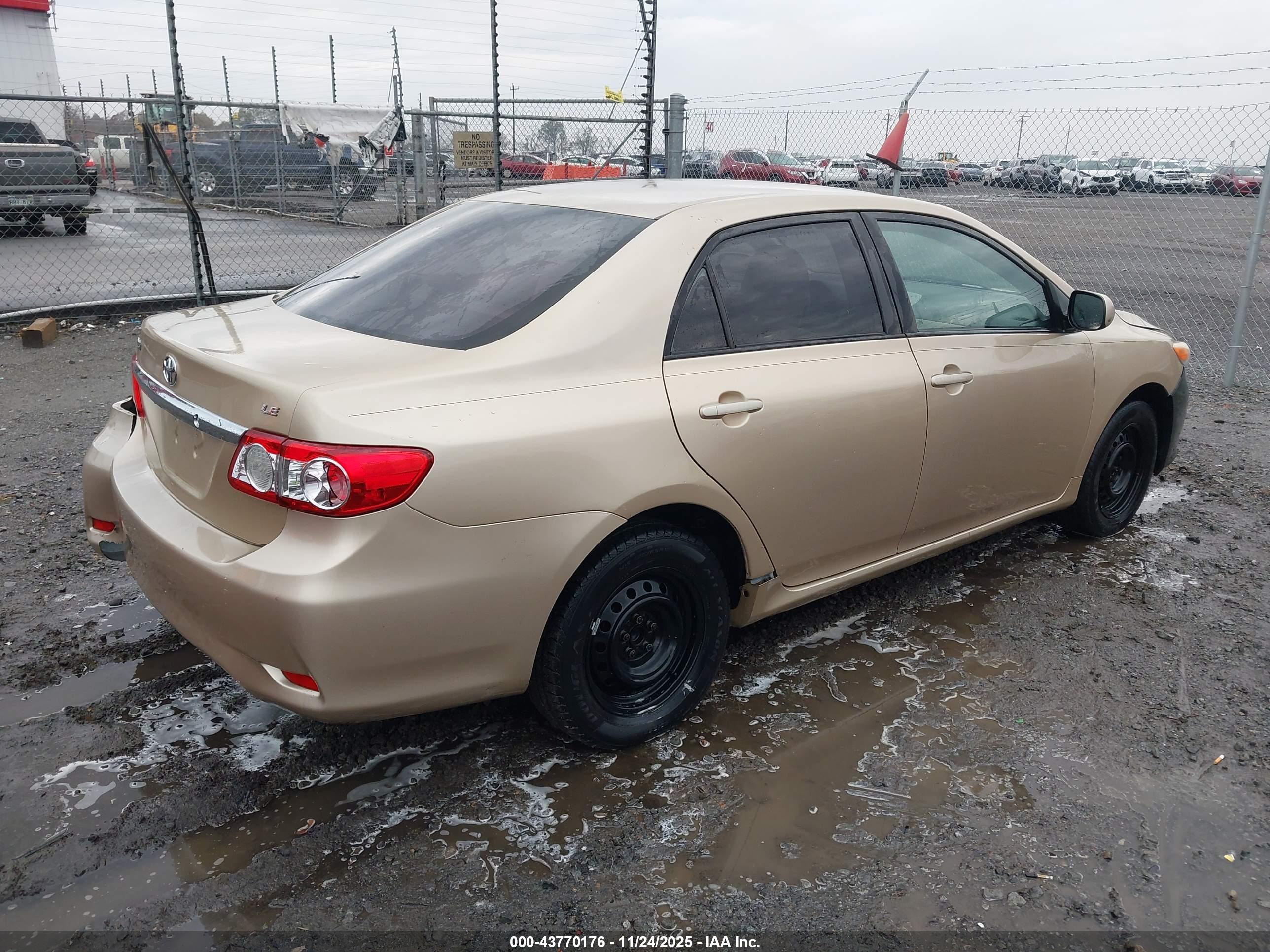 TOYOTA COROLLA image 4