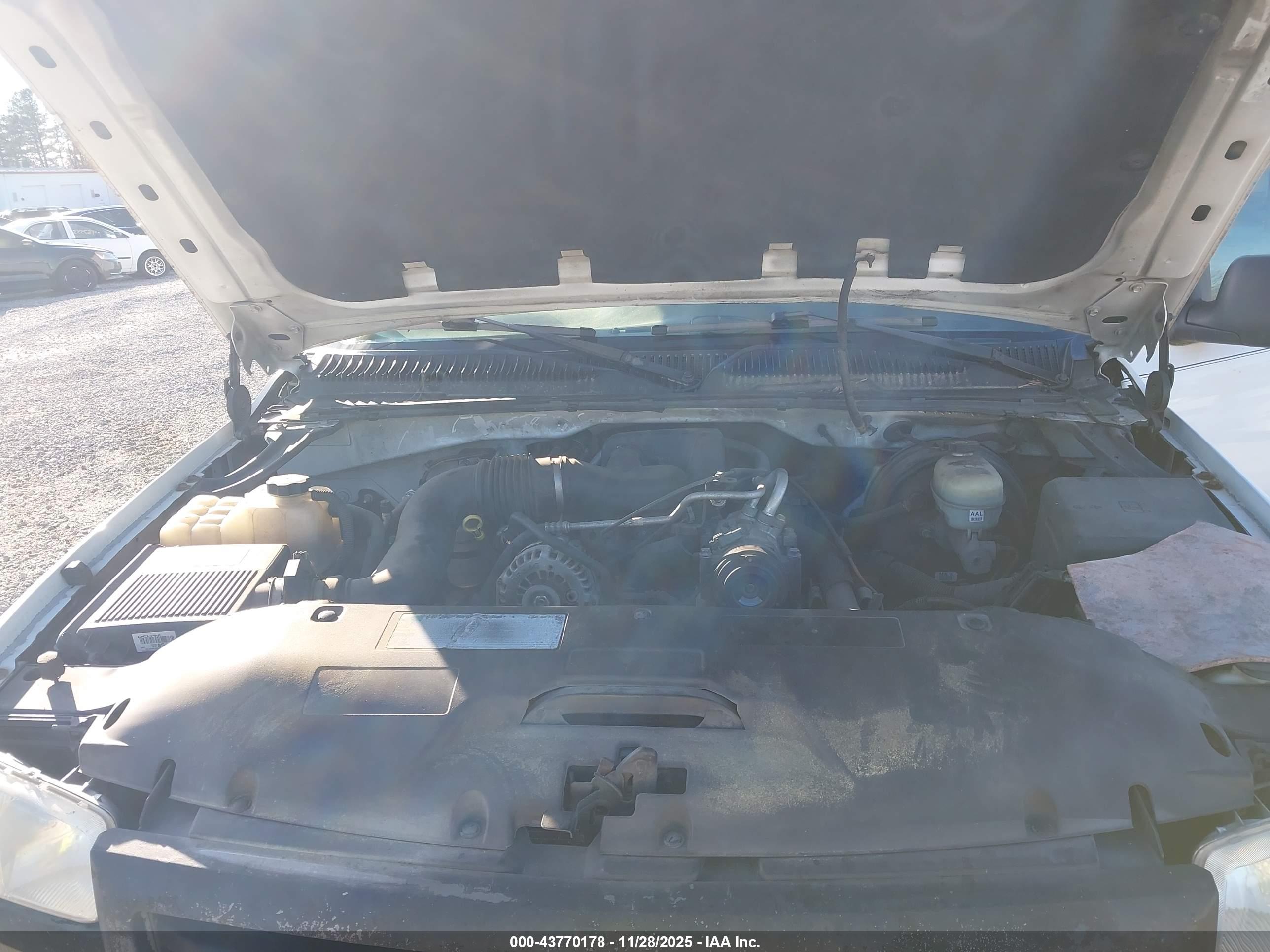 GMC SIERRA image 10