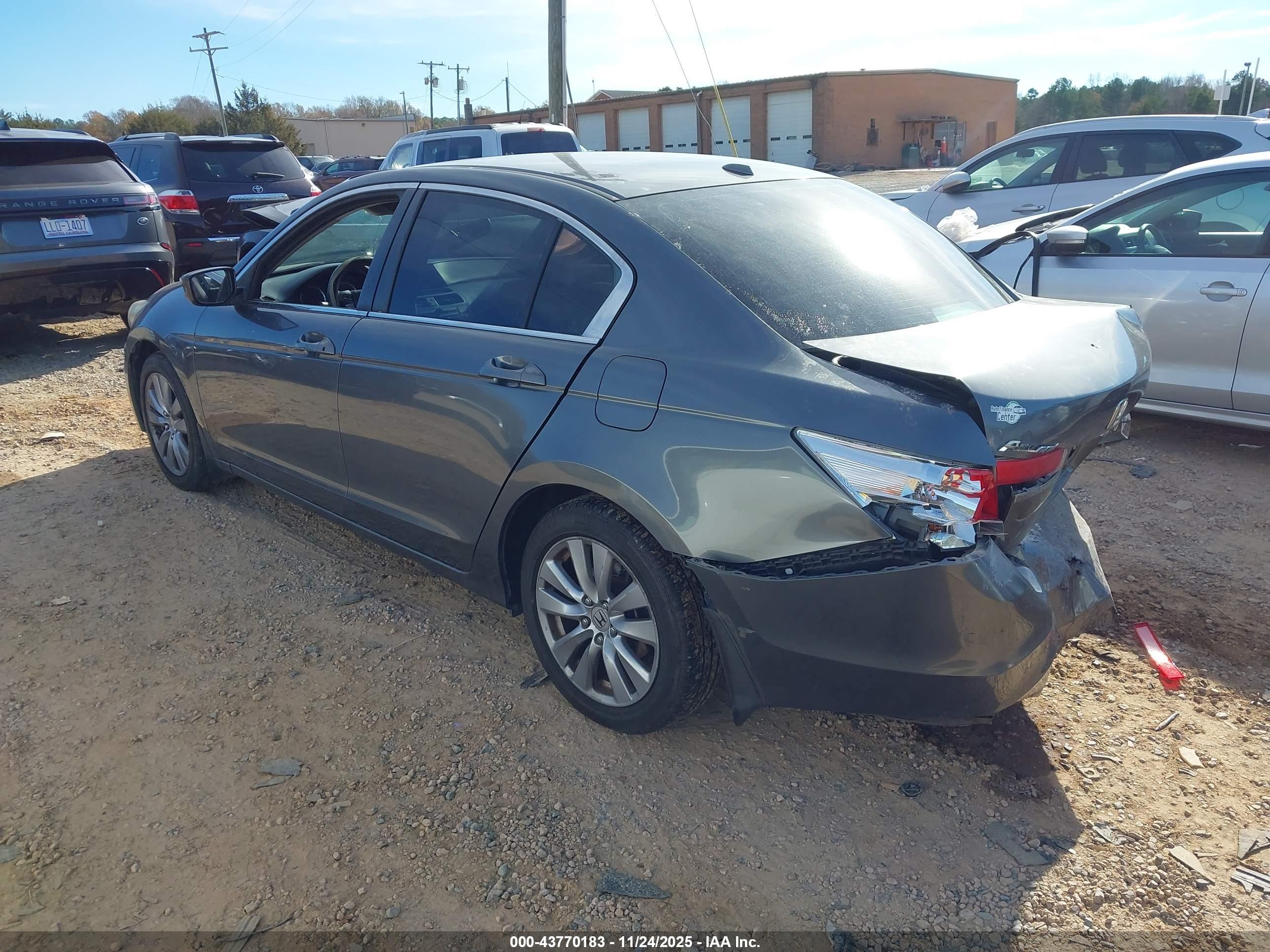 HONDA ACCORD image 3