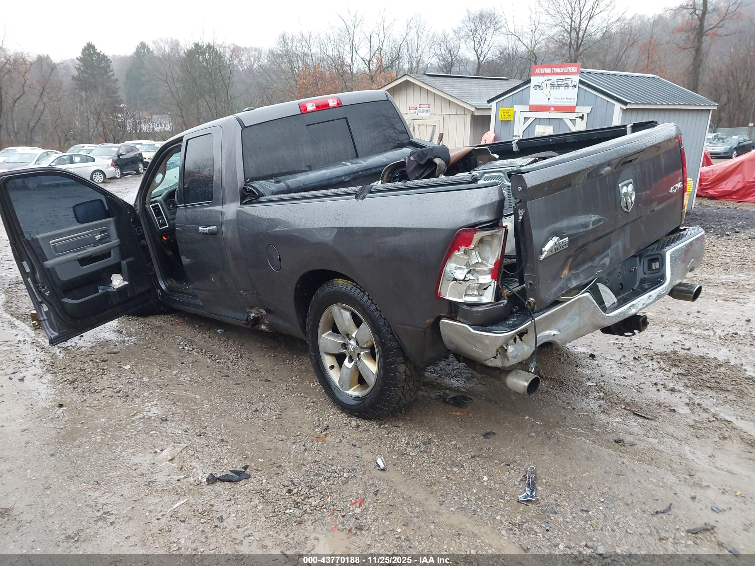 RAM 1500 image 3