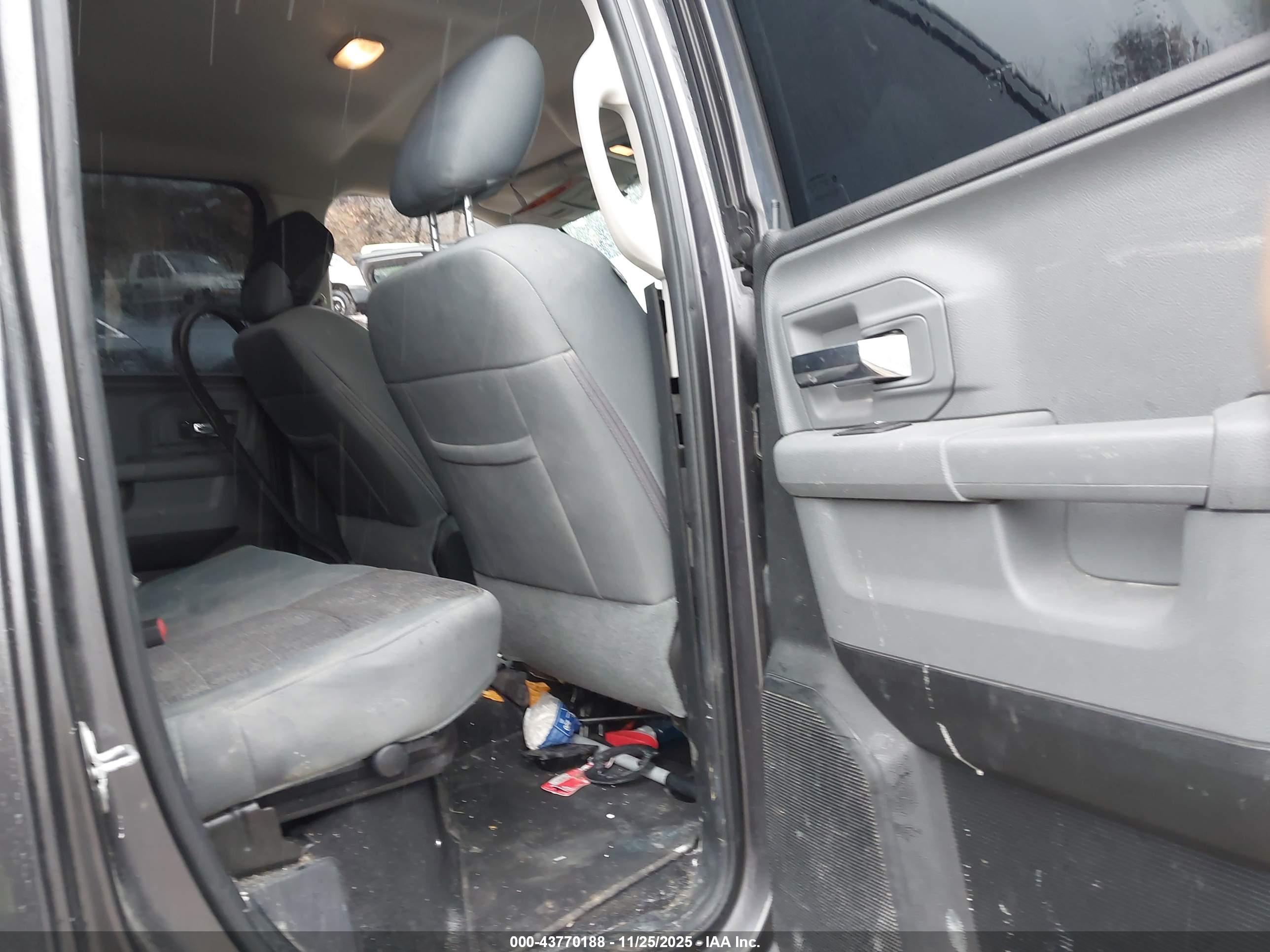 RAM 1500 image 8
