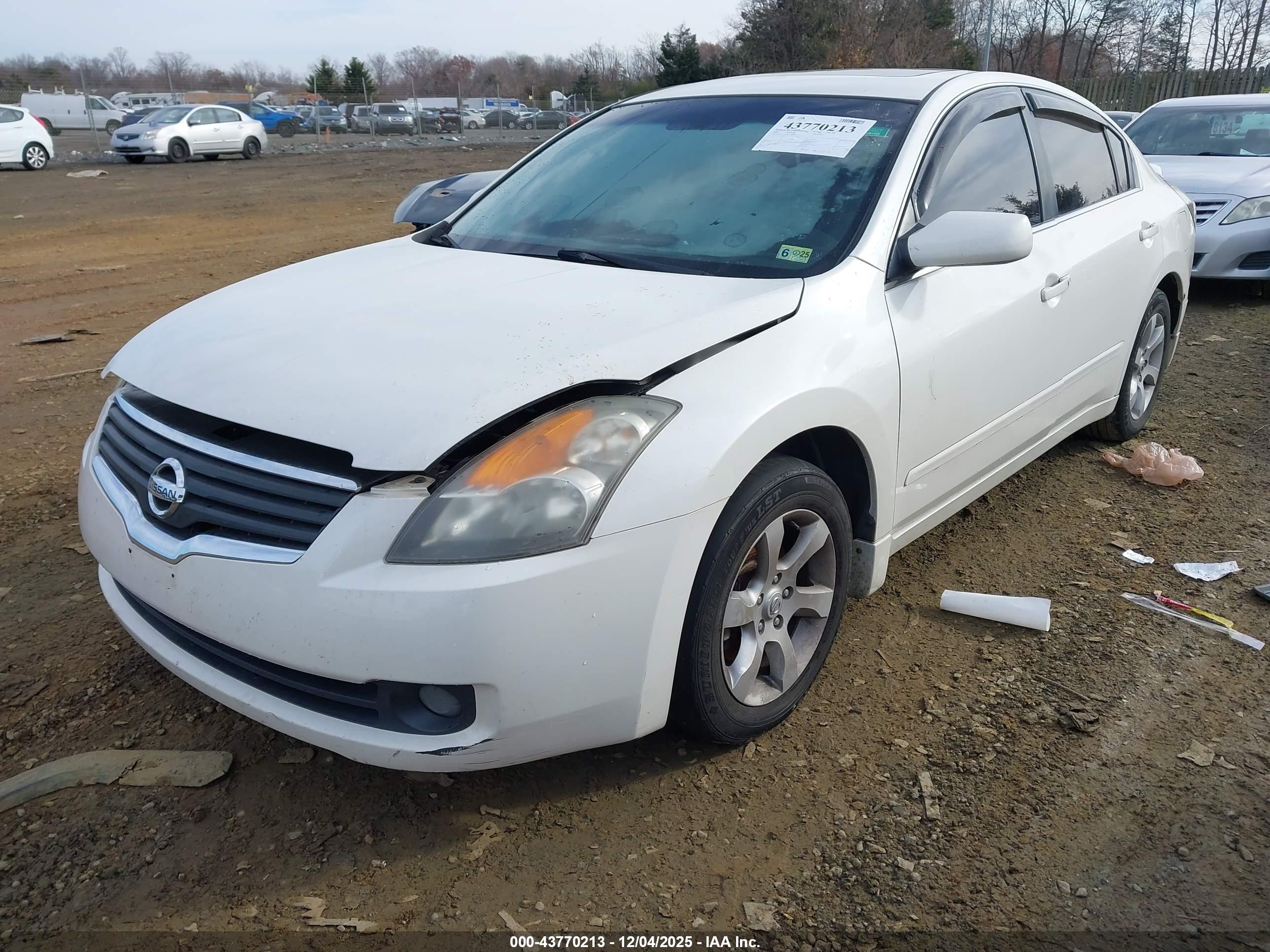 NISSAN ALTIMA image 2