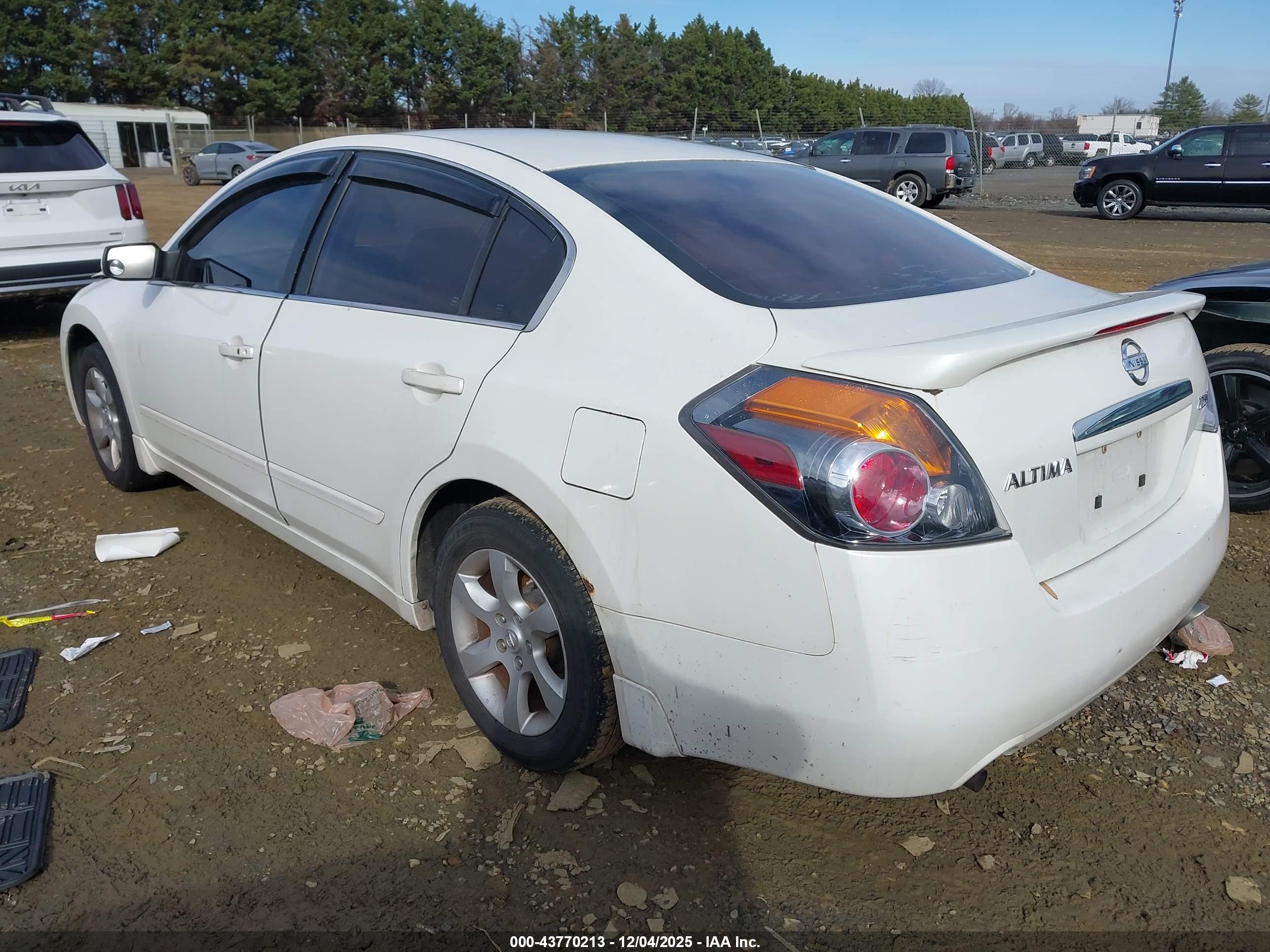 NISSAN ALTIMA image 3