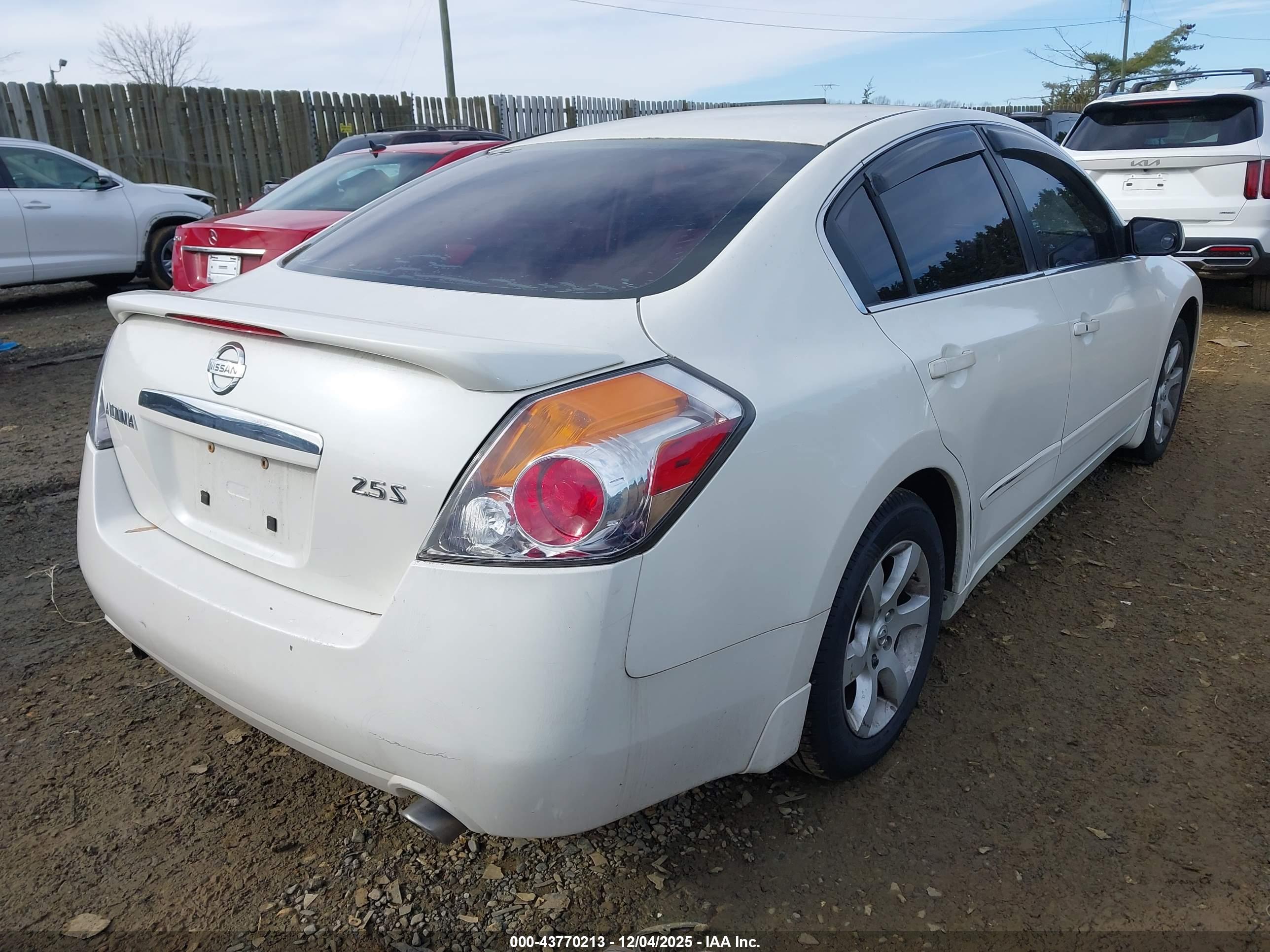 NISSAN ALTIMA image 4