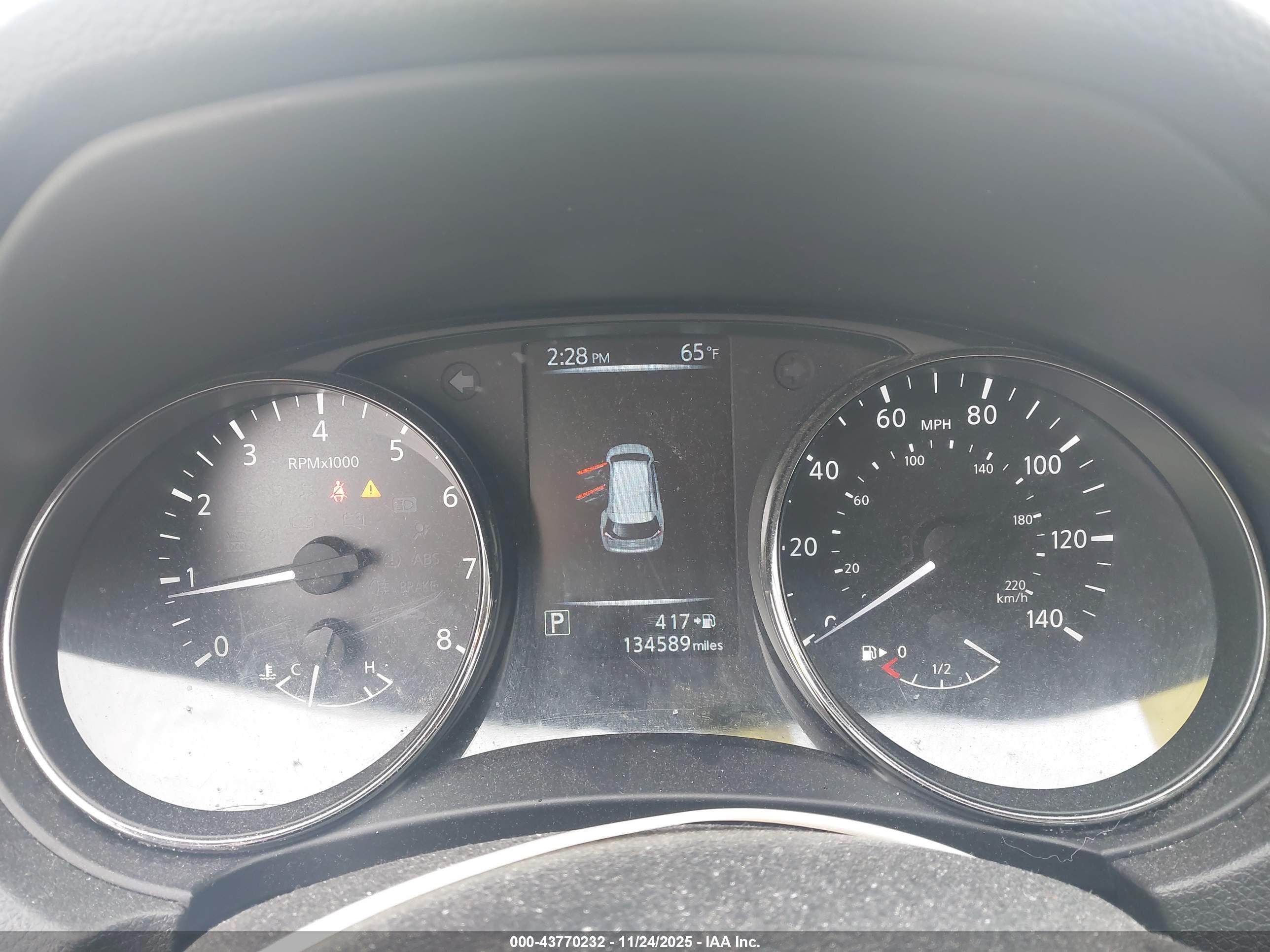 NISSAN ROGUE image 7