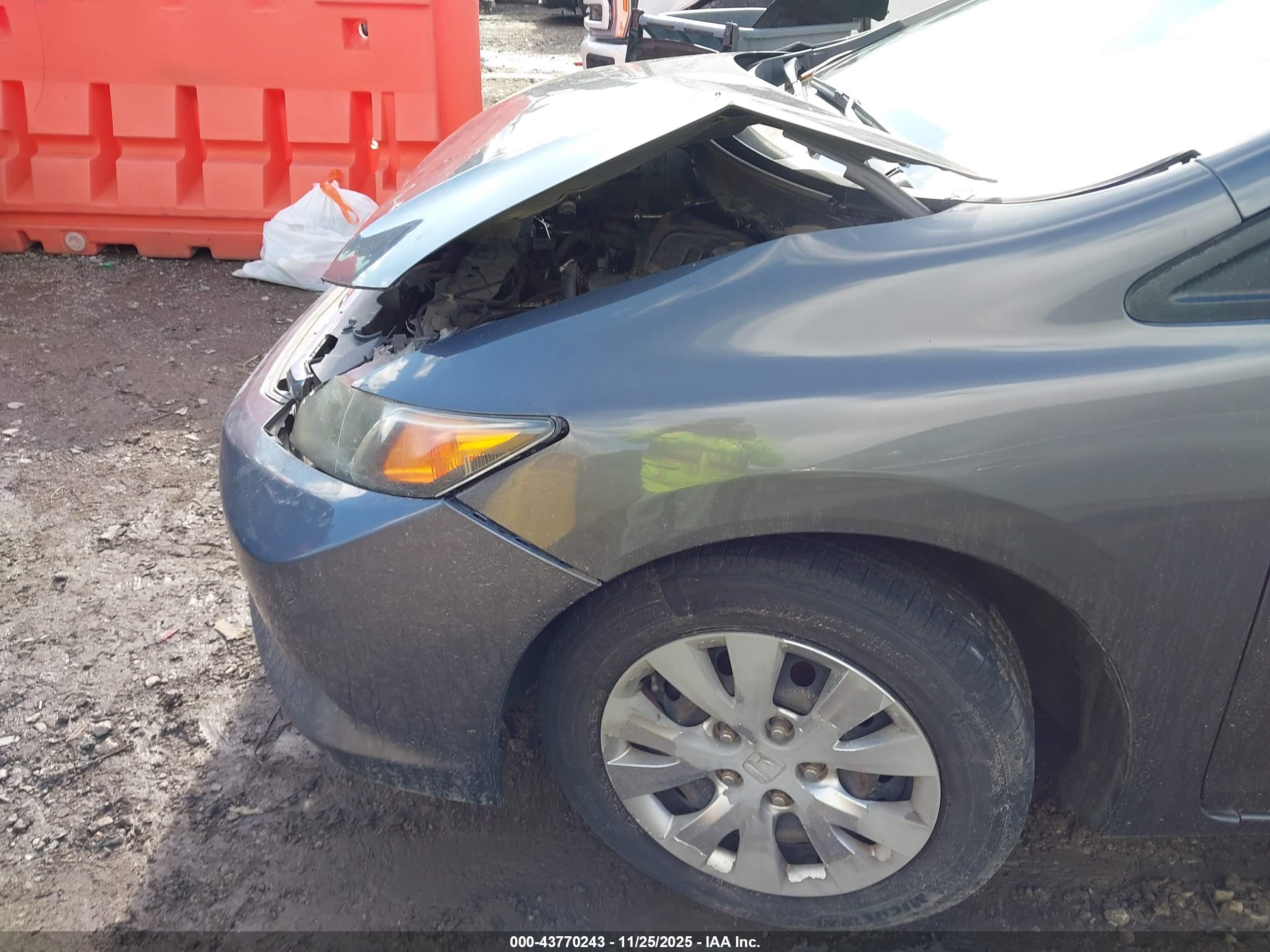 HONDA CIVIC image 6
