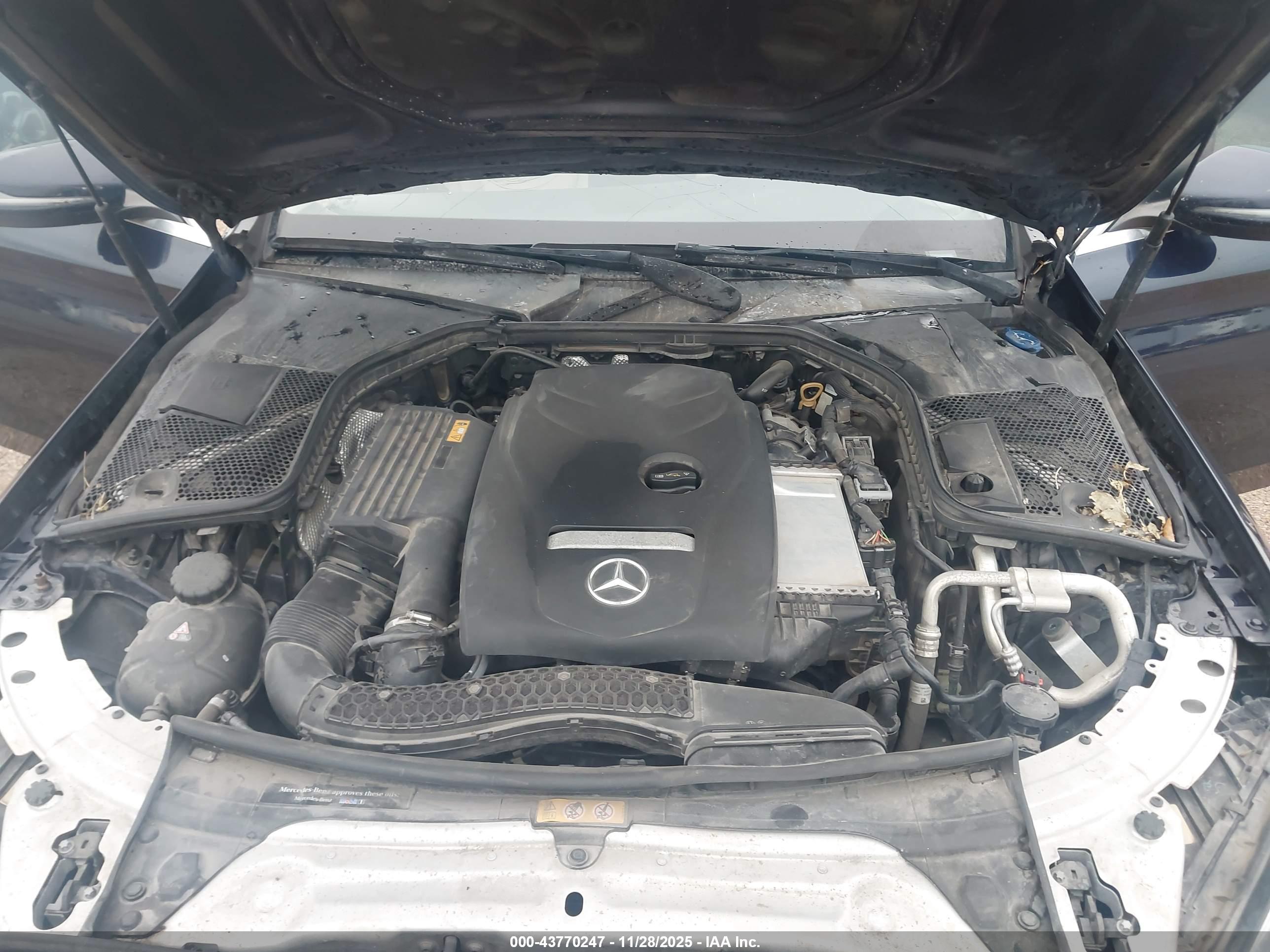 MERCEDES-BENZ C image 10