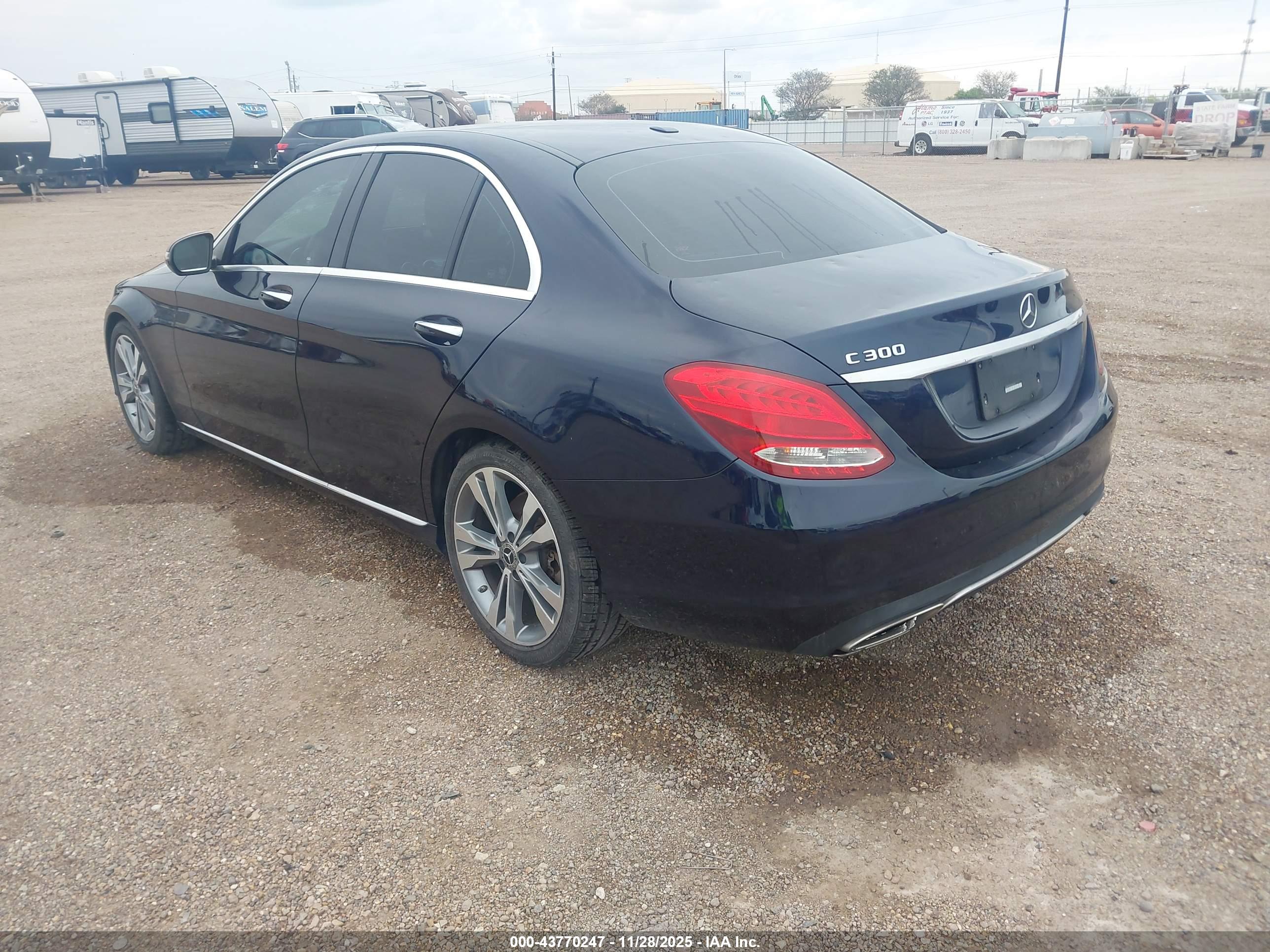 MERCEDES-BENZ C image 3