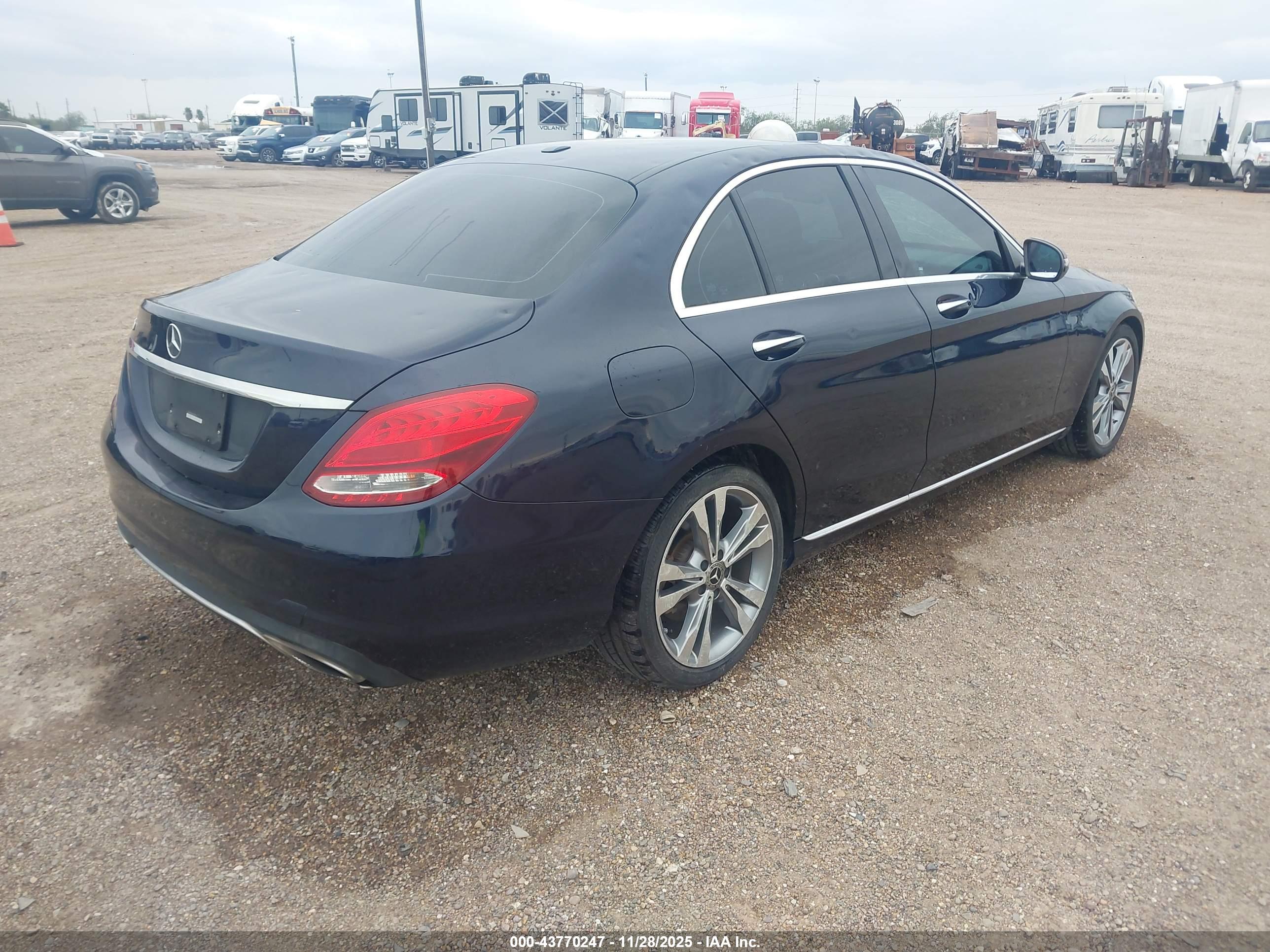 MERCEDES-BENZ C image 4