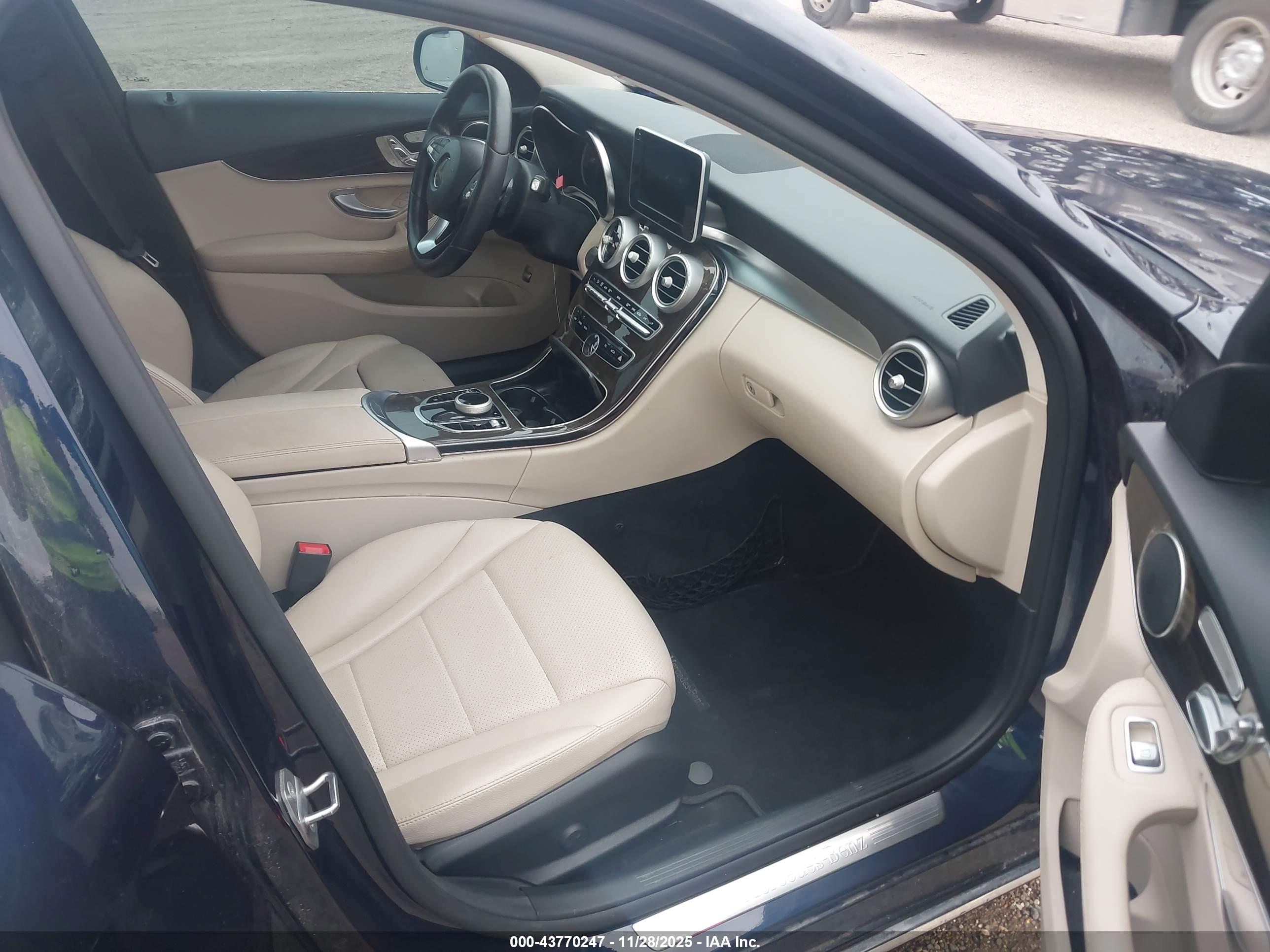 MERCEDES-BENZ C image 5