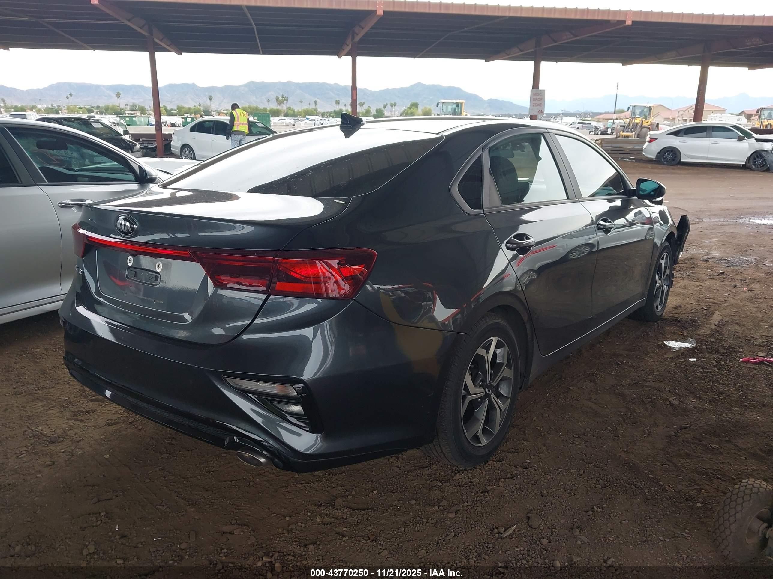 KIA FORTE image 4