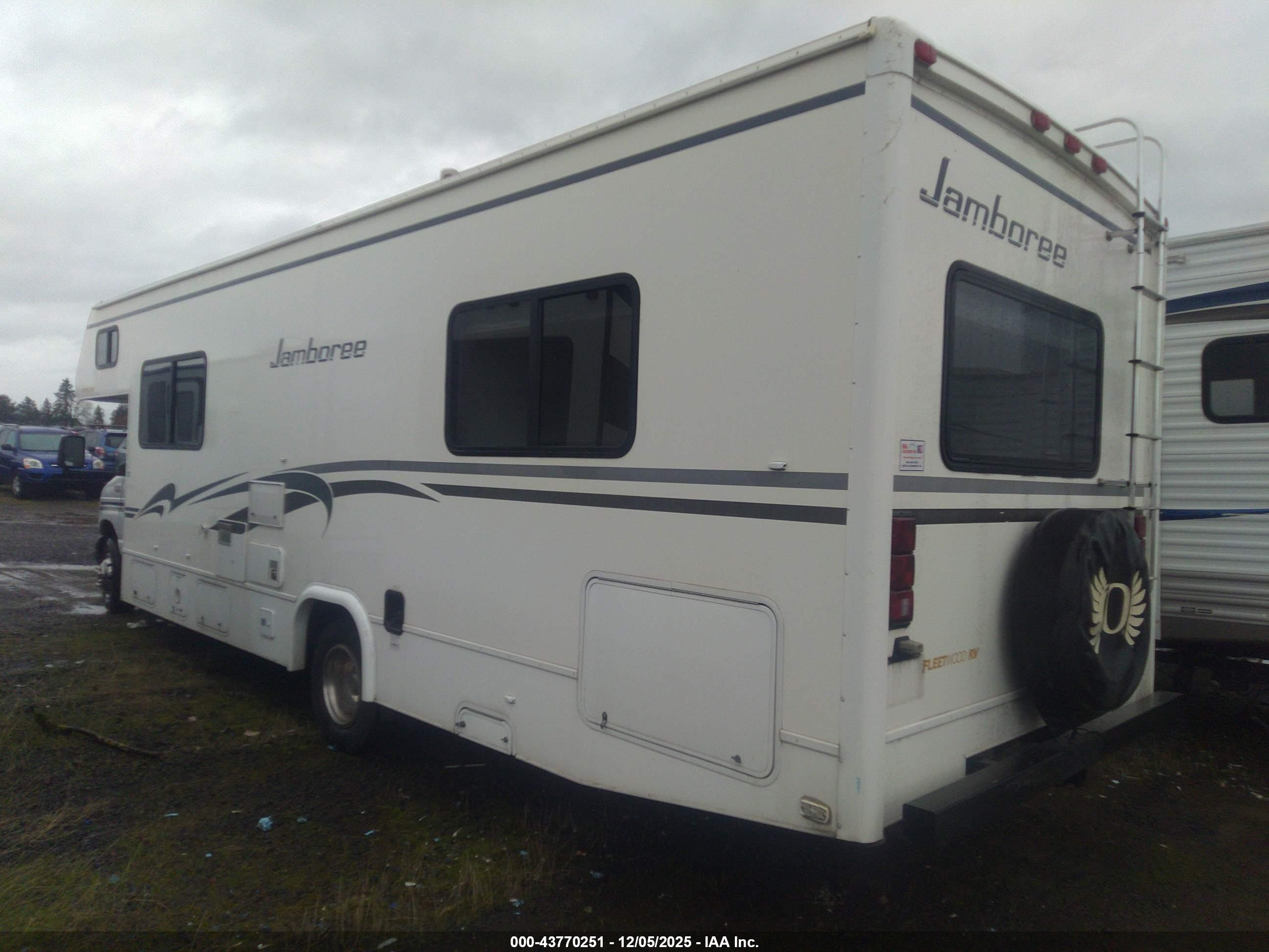 FORD E-450 image 3