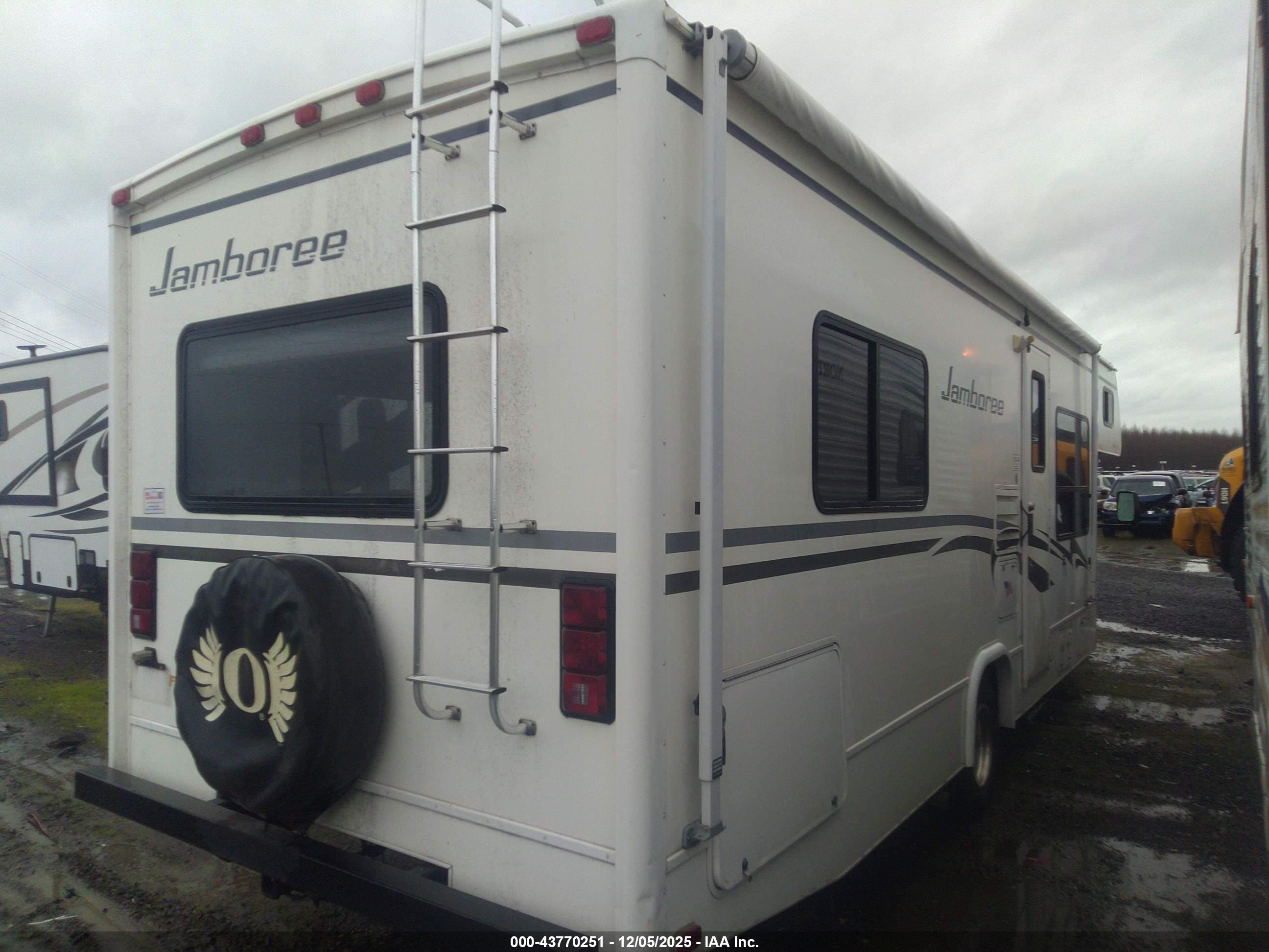 FORD E-450 image 4