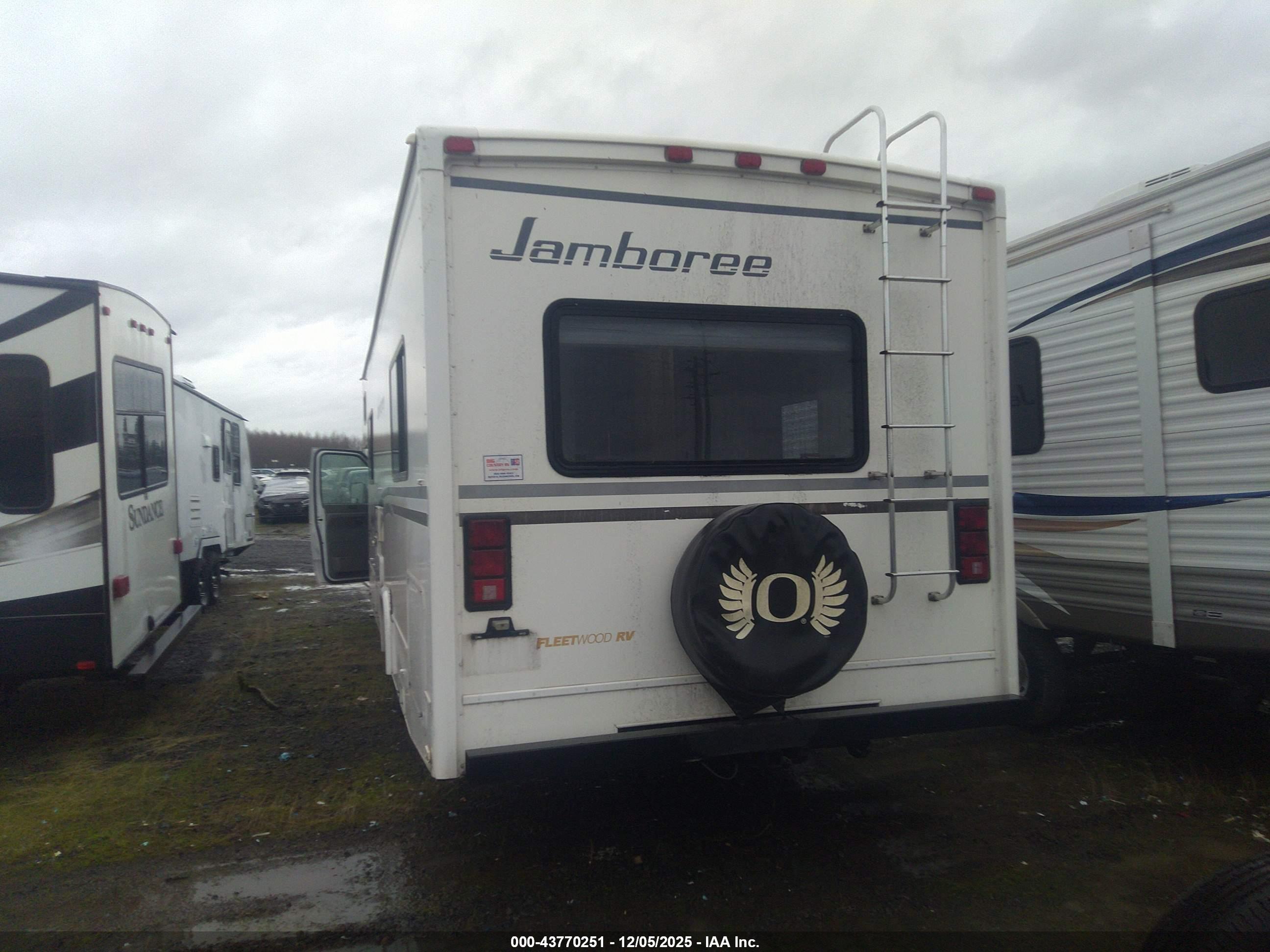 FORD E-450 image 8
