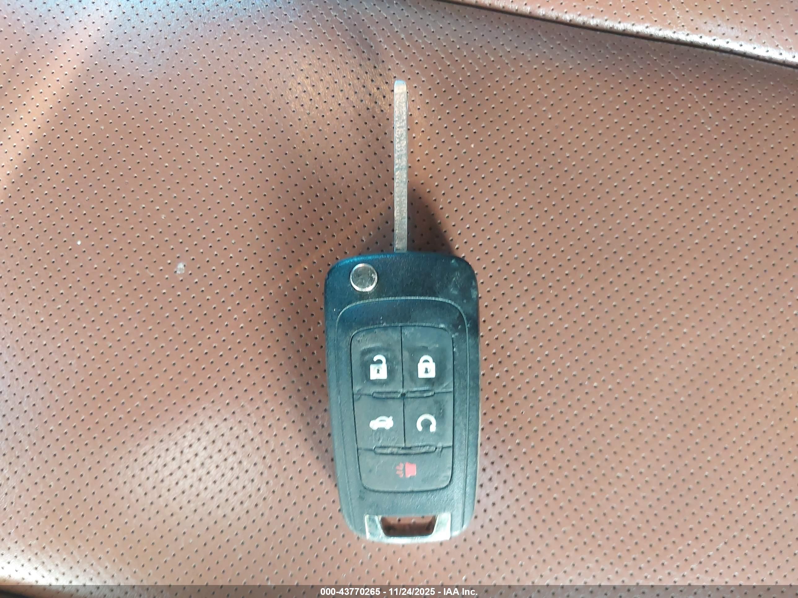 GMC TERRAIN image 11